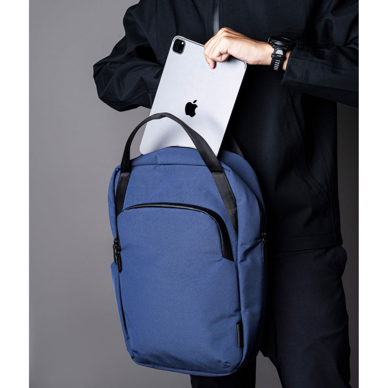 ALPAKA Bravo Tote Pack