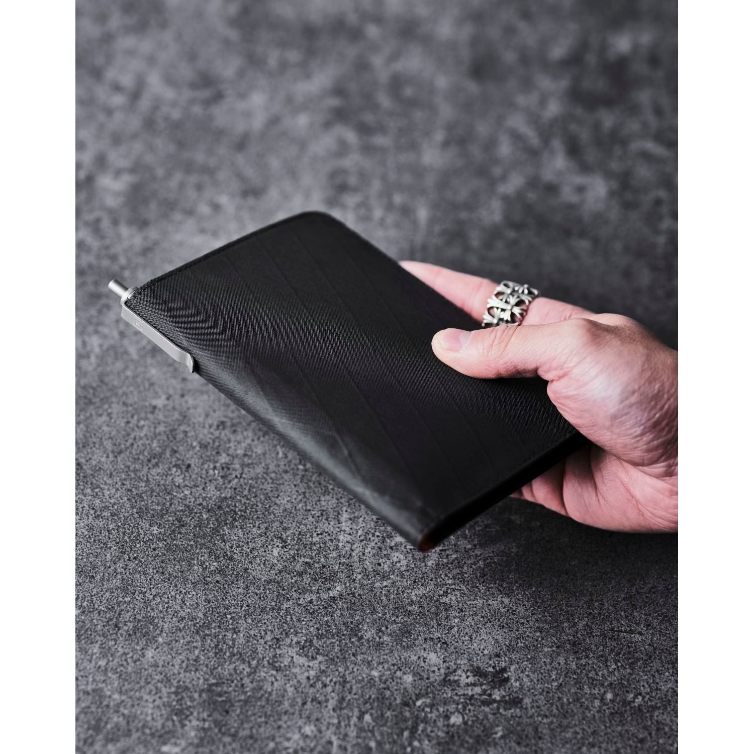 ALPAKA ARK Bifold Passport Wallet