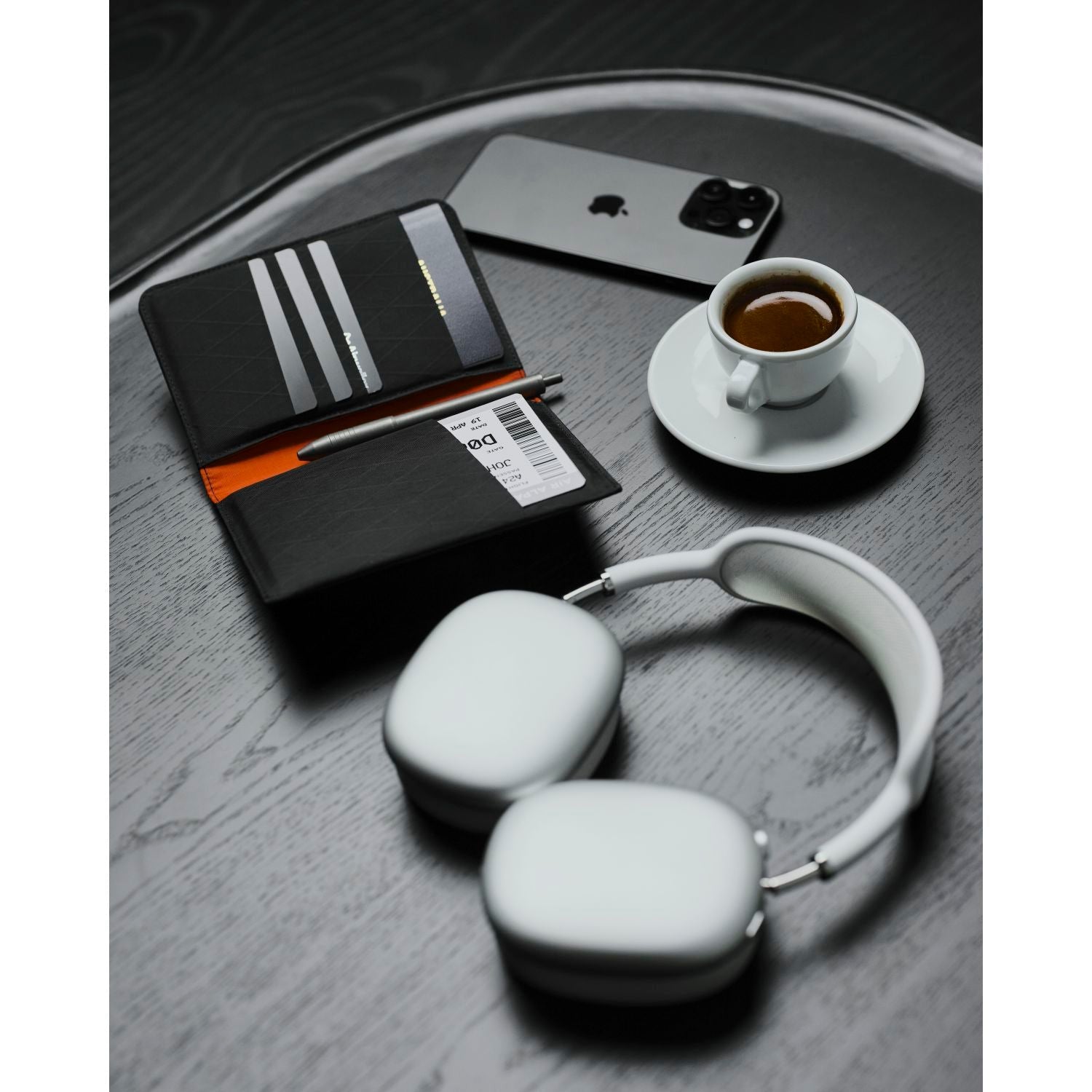 ALPAKA ARK Bifold Passport Wallet