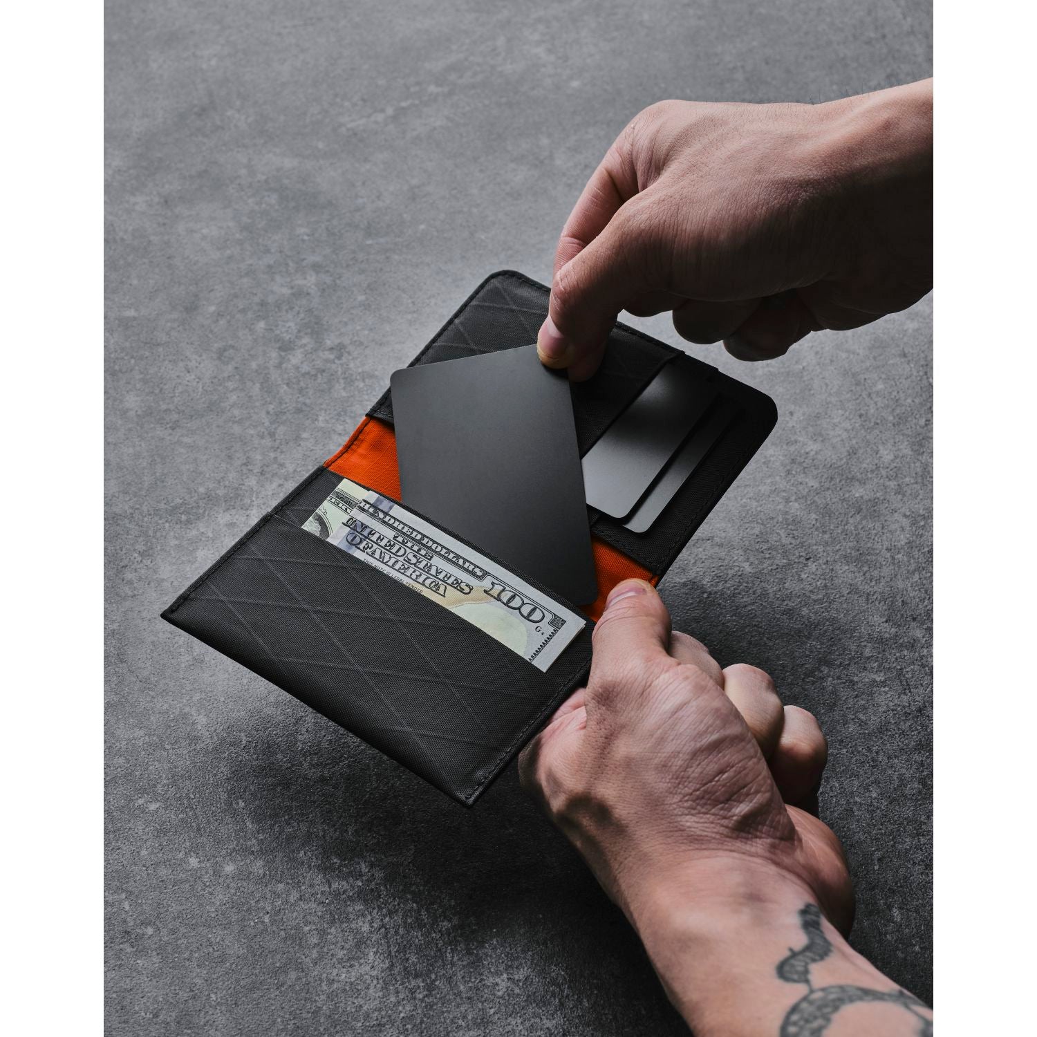 ALPAKA ARK Bifold Wallet
