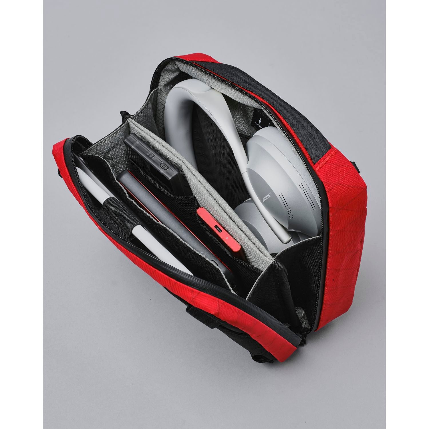 ALPAKA Elements Tech Case Sling Max (SA)