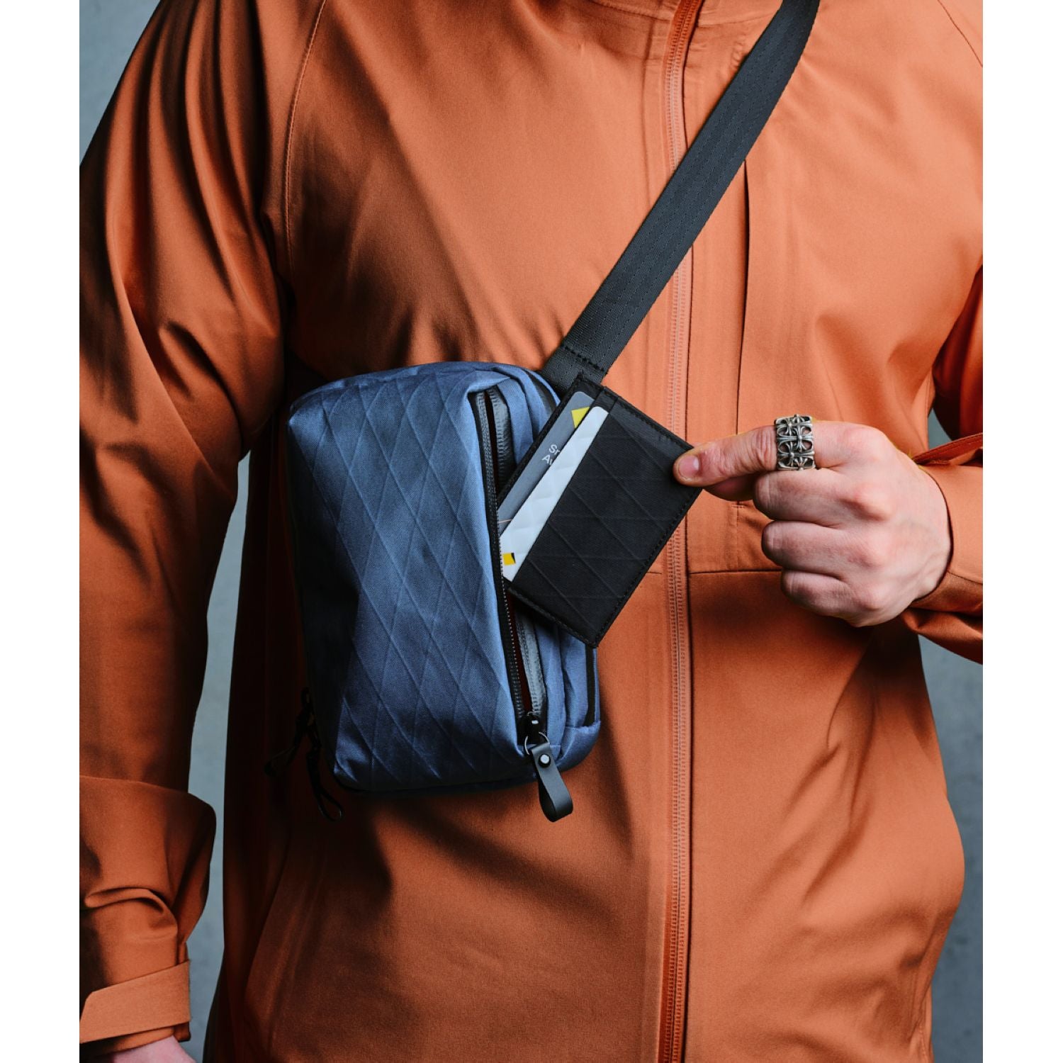 ALPAKA Metro Sling (X-Pac)