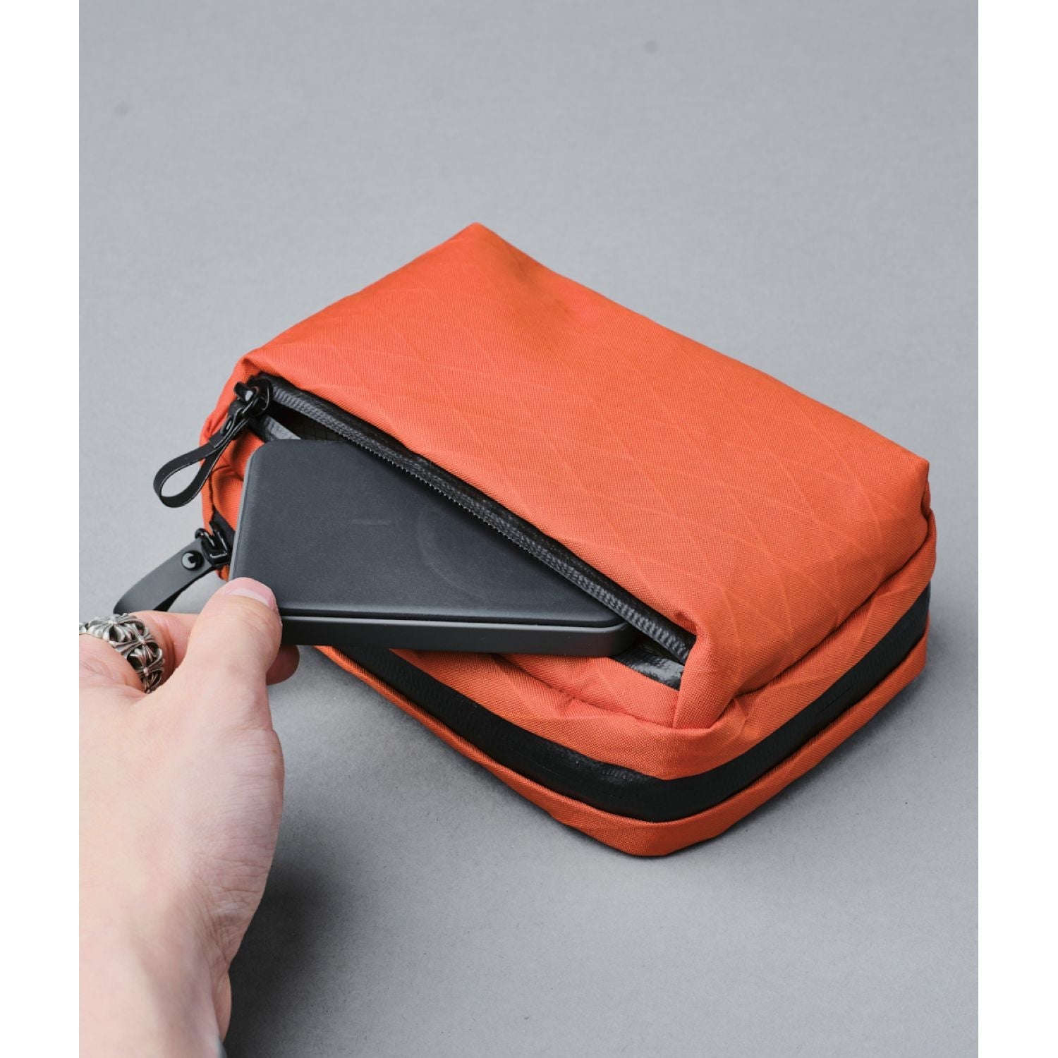 ALPAKA Metro Sling (X-Pac)