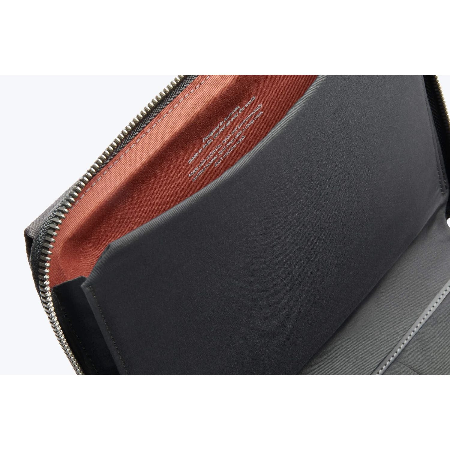 Bellroy Tokyo Folio 8"