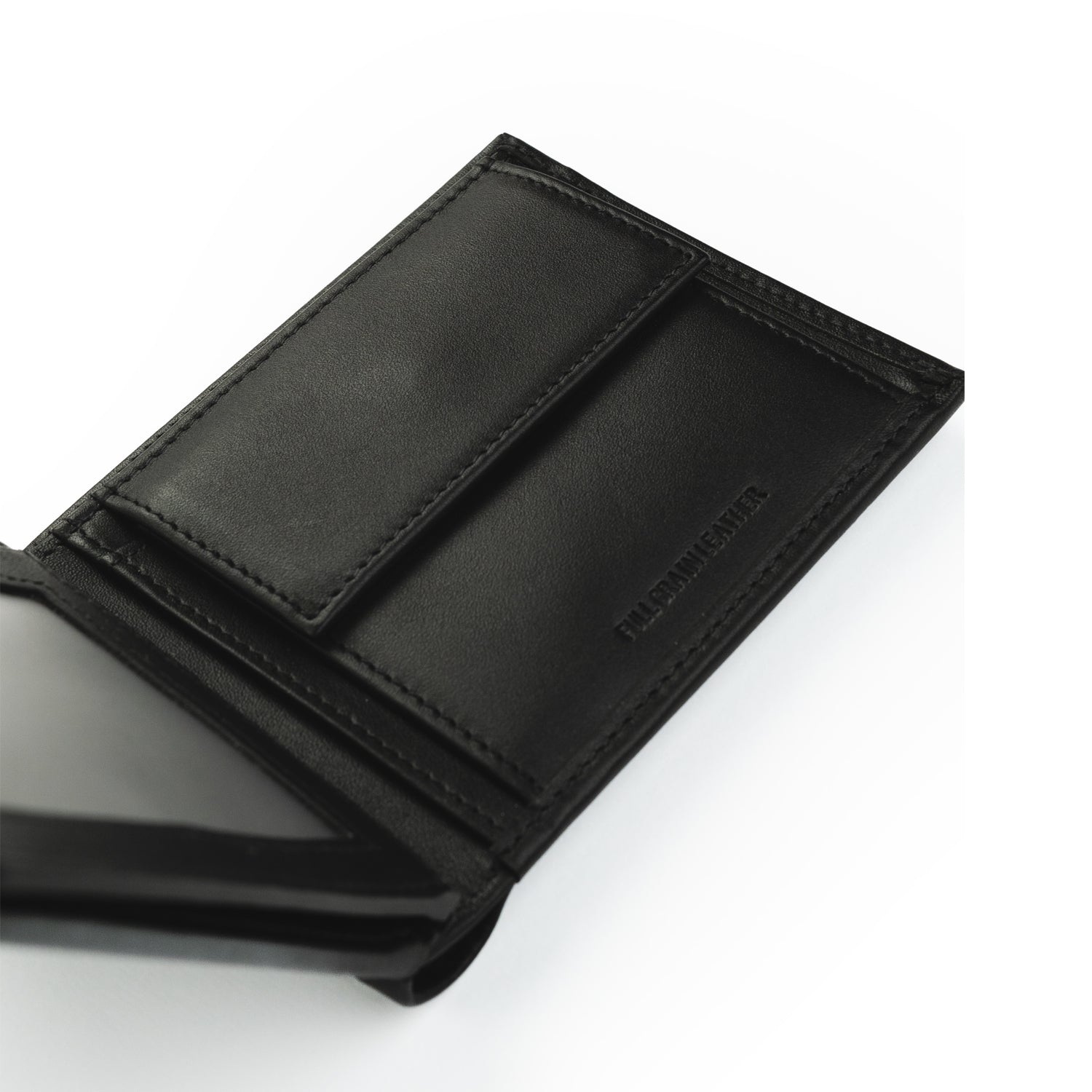 Crossing Sydney Bi-Fold Leather Wallet With Flap And Coin Pouch (SA)