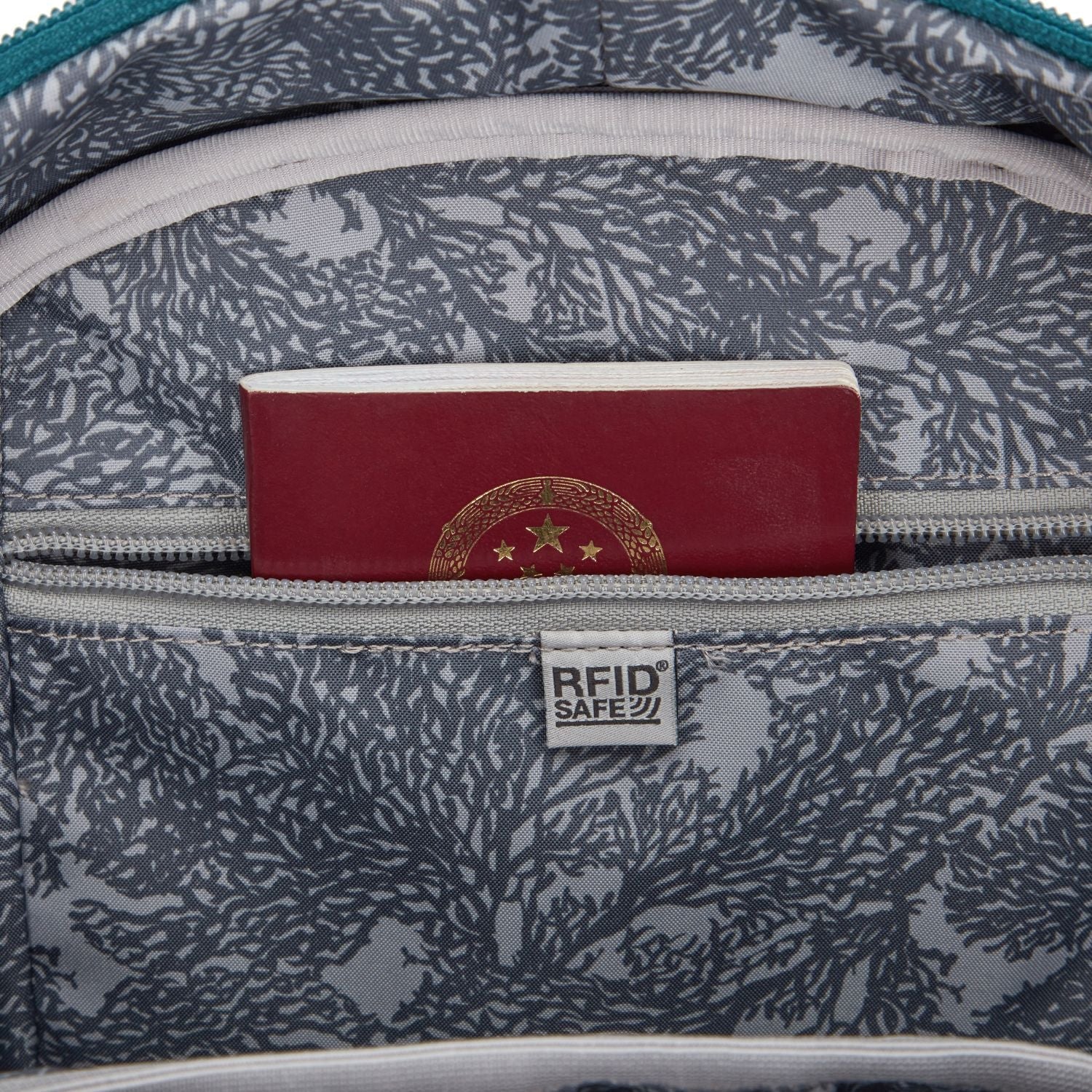 Pacsafe LS450 Anti-Theft Backpack (SA)