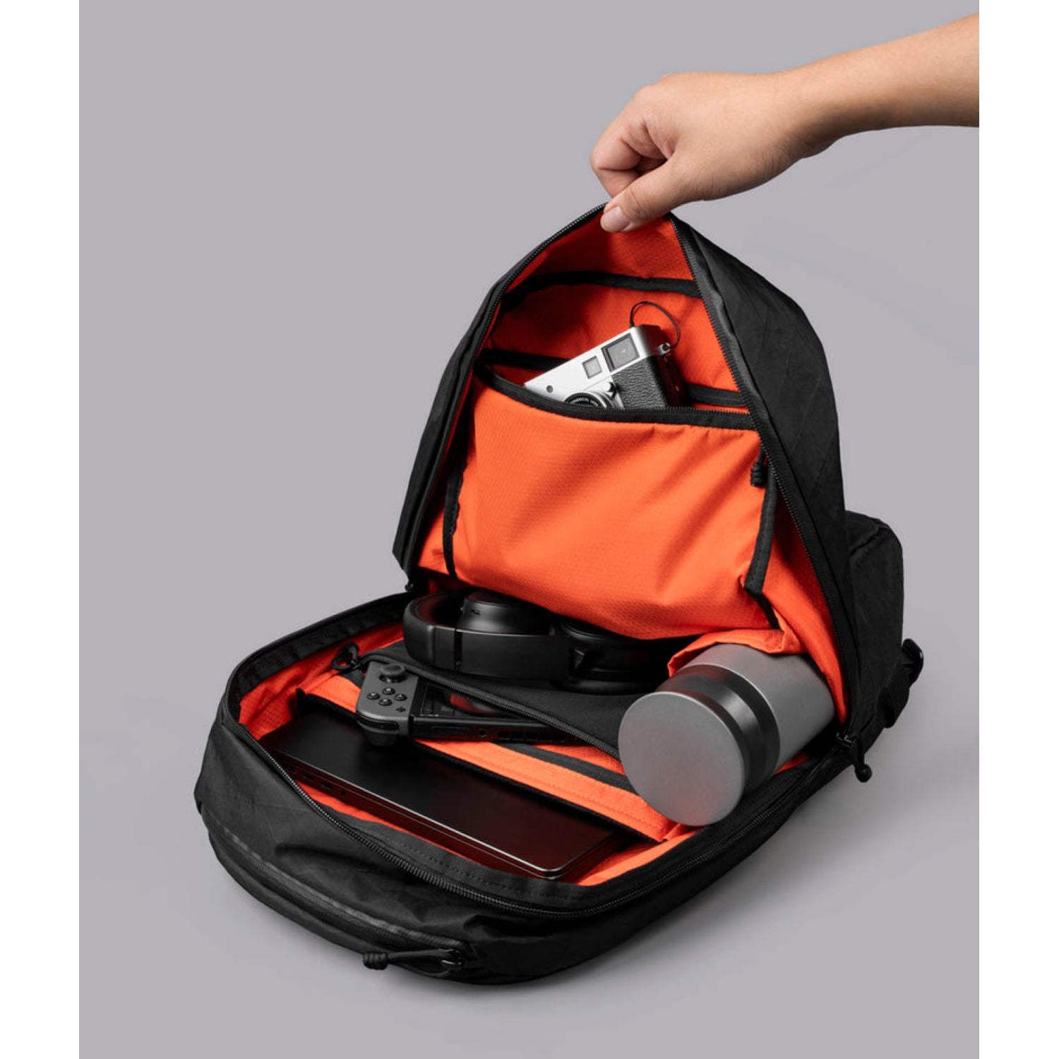 ALPAKA Essential Backpack Lite 16L