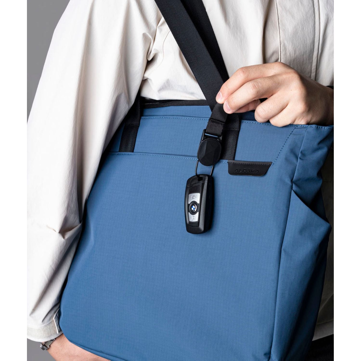 ALPAKA Crossbody Shoulder Strap