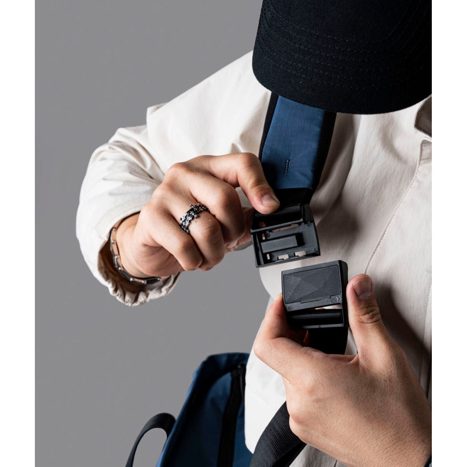 ALPAKA Crossbody Shoulder Strap