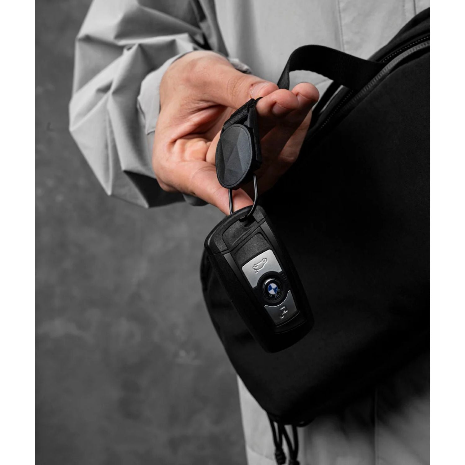 ALPAKA Eclipse Gaming Sling