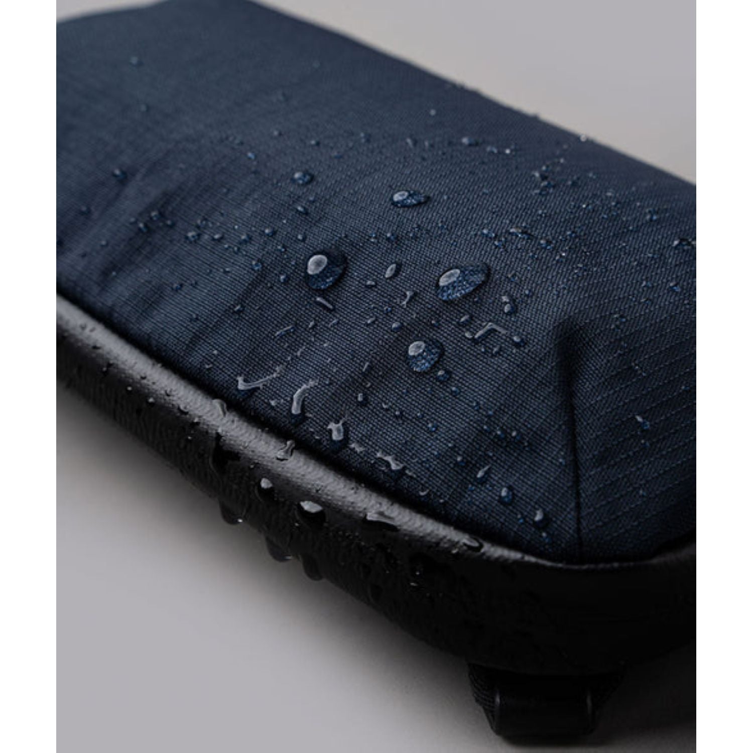 ALPAKA Flight Pouch Pro