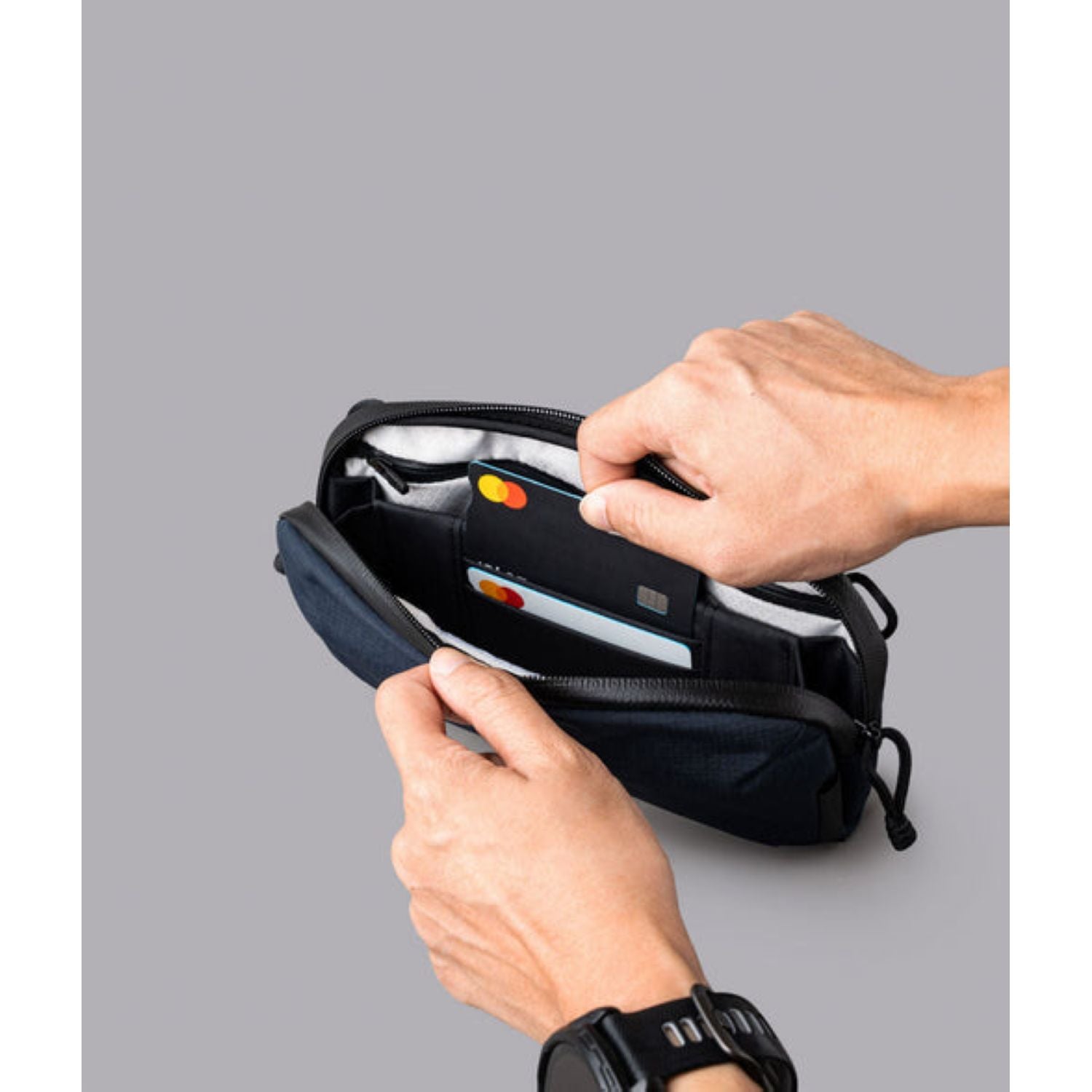 ALPAKA Flight Pouch Pro