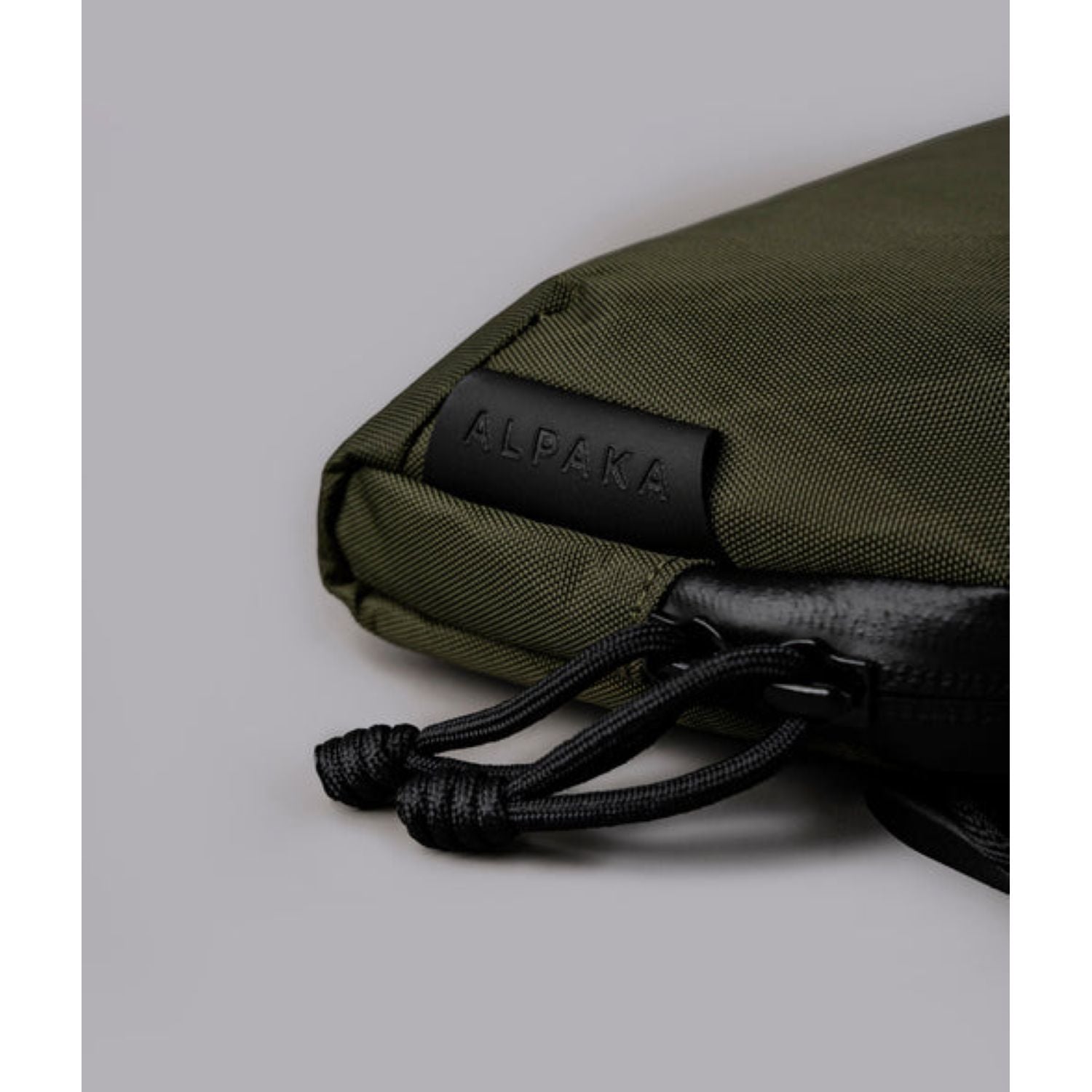 ALPAKA Flight Pouch Pro