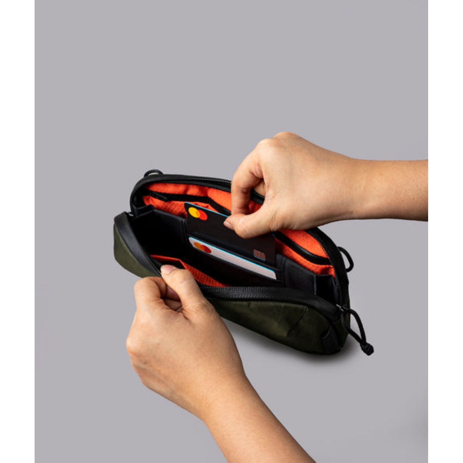 ALPAKA Flight Pouch Pro