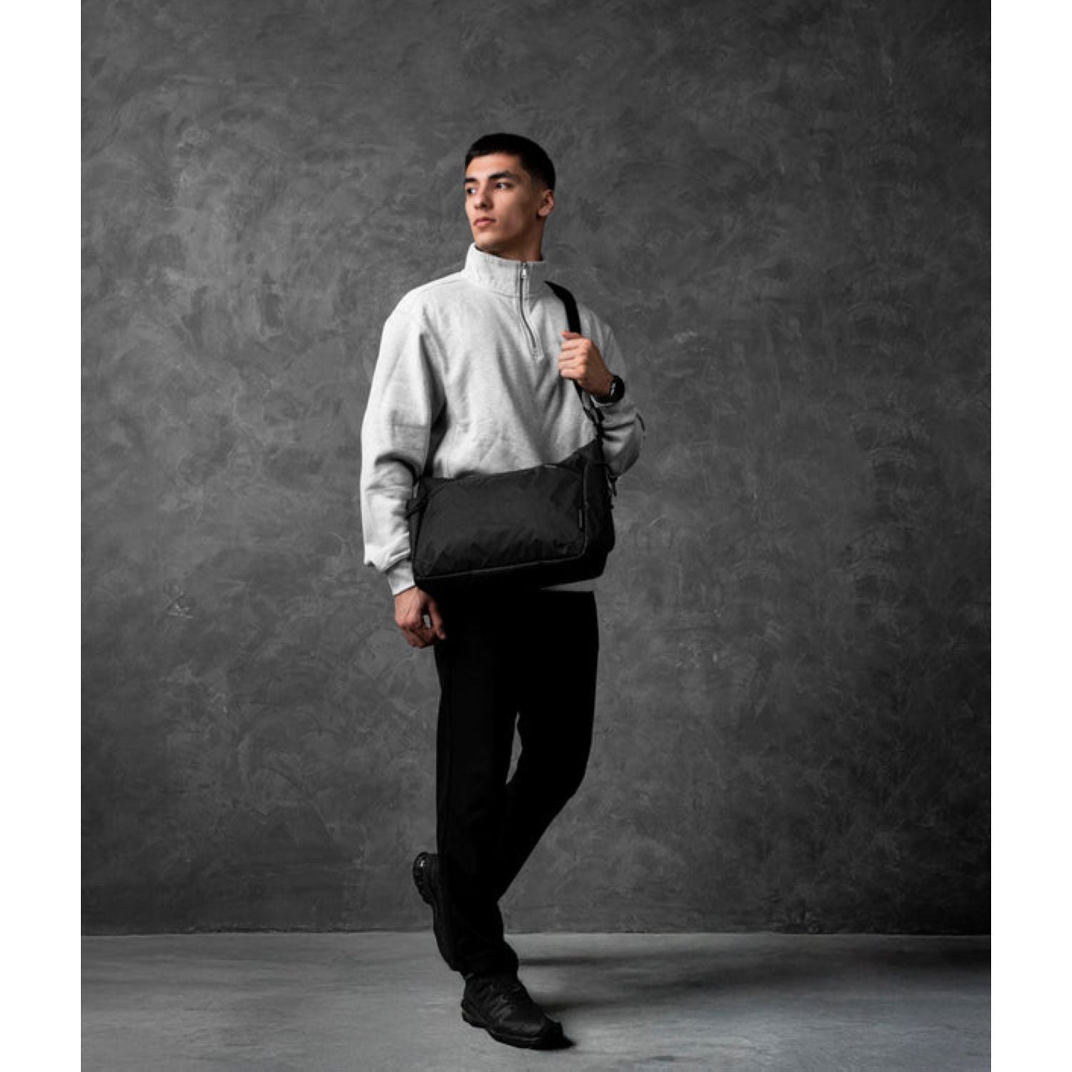 ALPAKA Flight Satchel