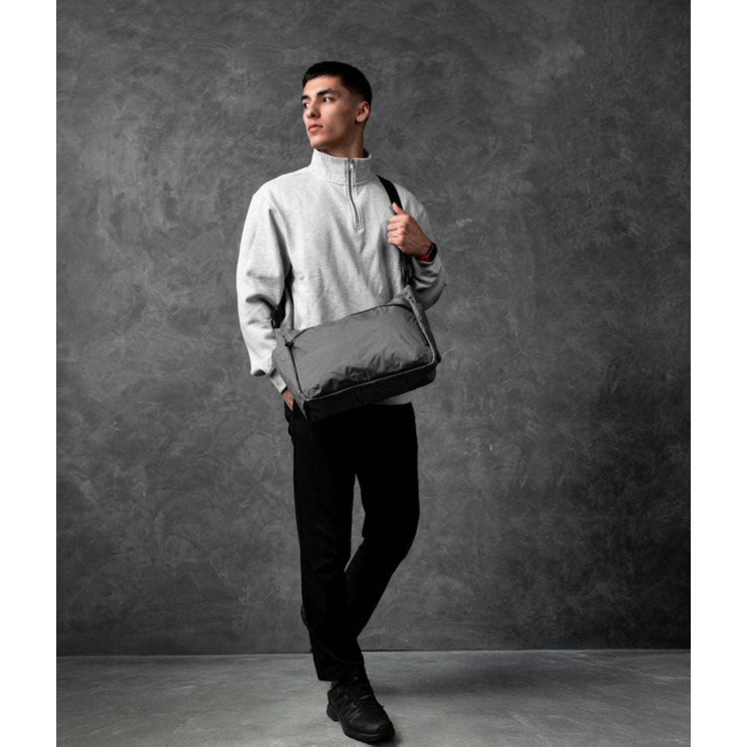 ALPAKA Flight Satchel