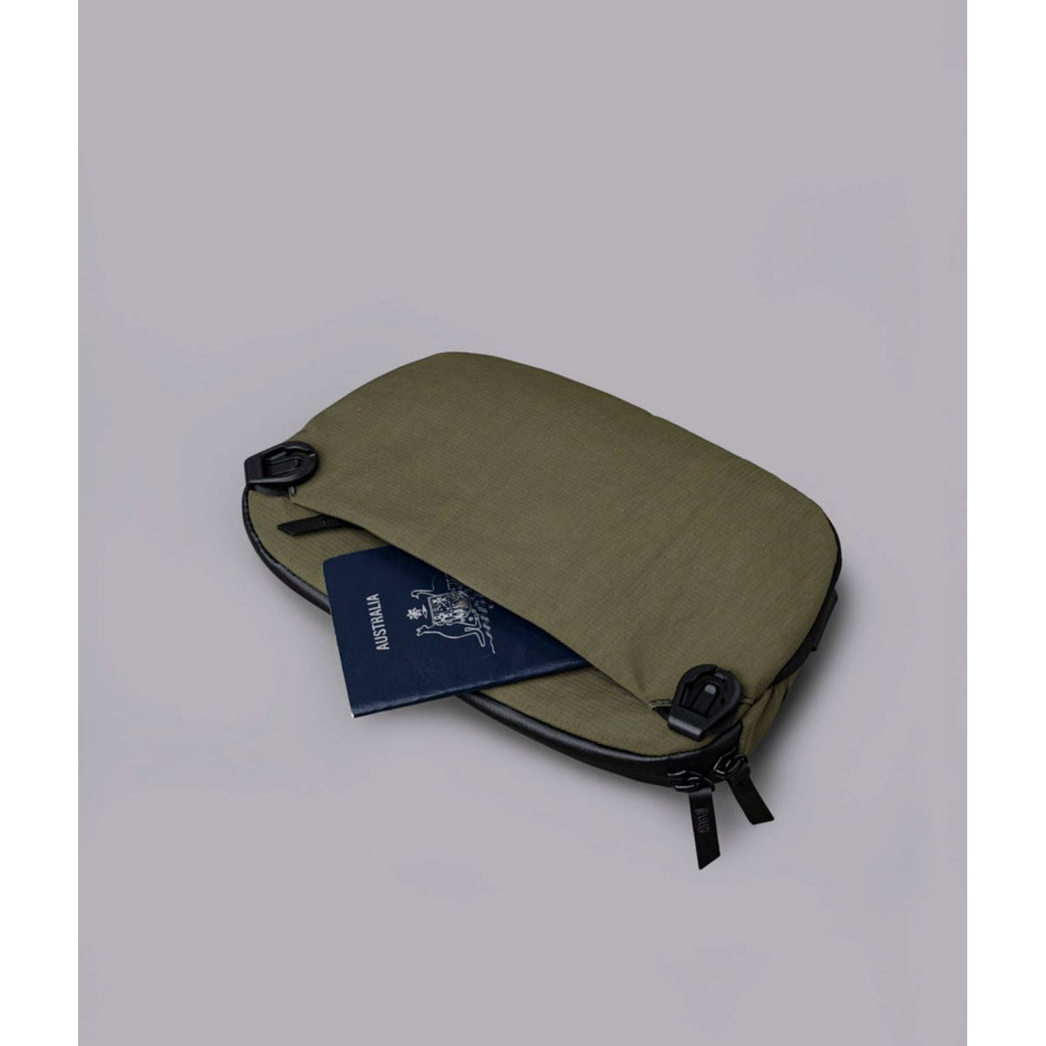 ALPAKA Flight Sling Pro 2.5L