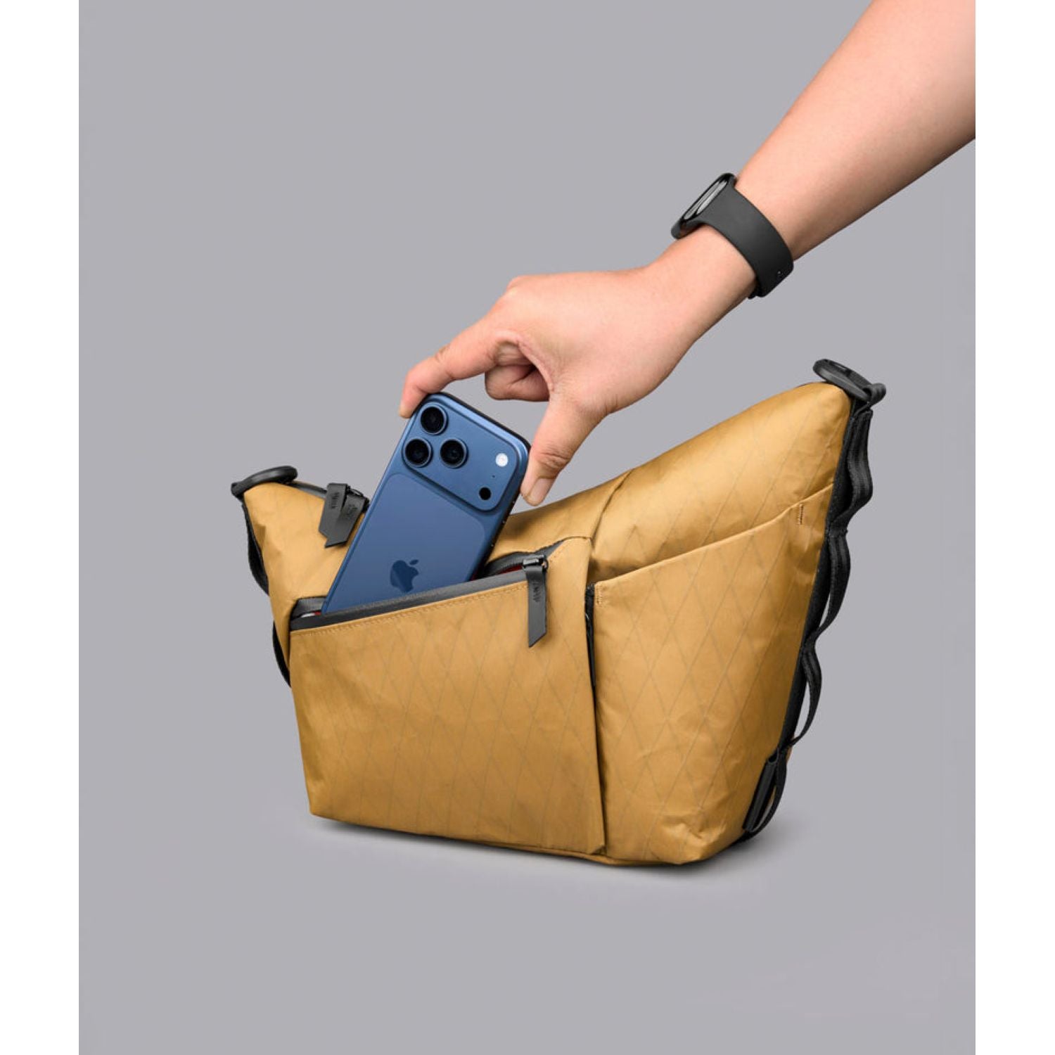 ALPAKA Flow Satchel 4L