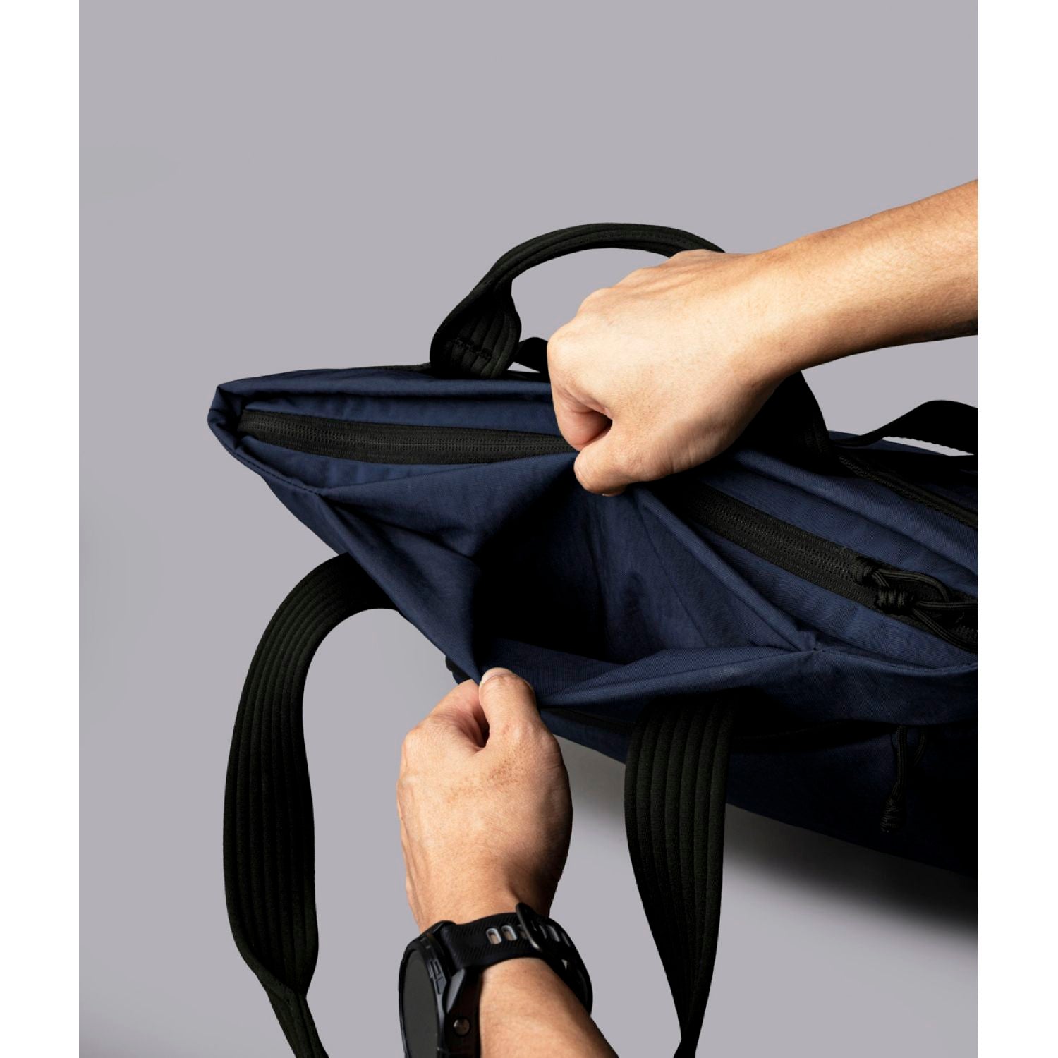 ALPAKA Flow Tote Pack