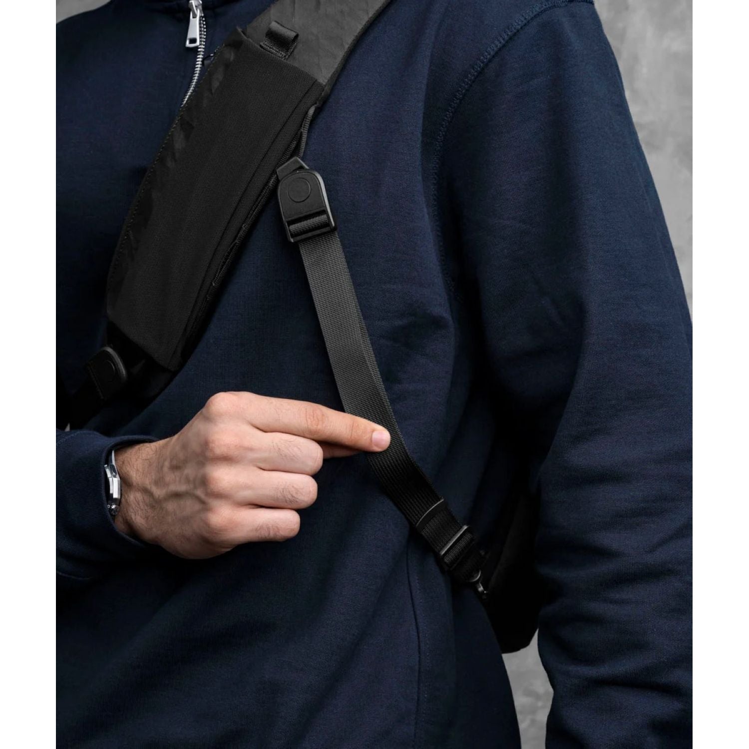 ALPAKA Metro Crossbody Left Shoulder