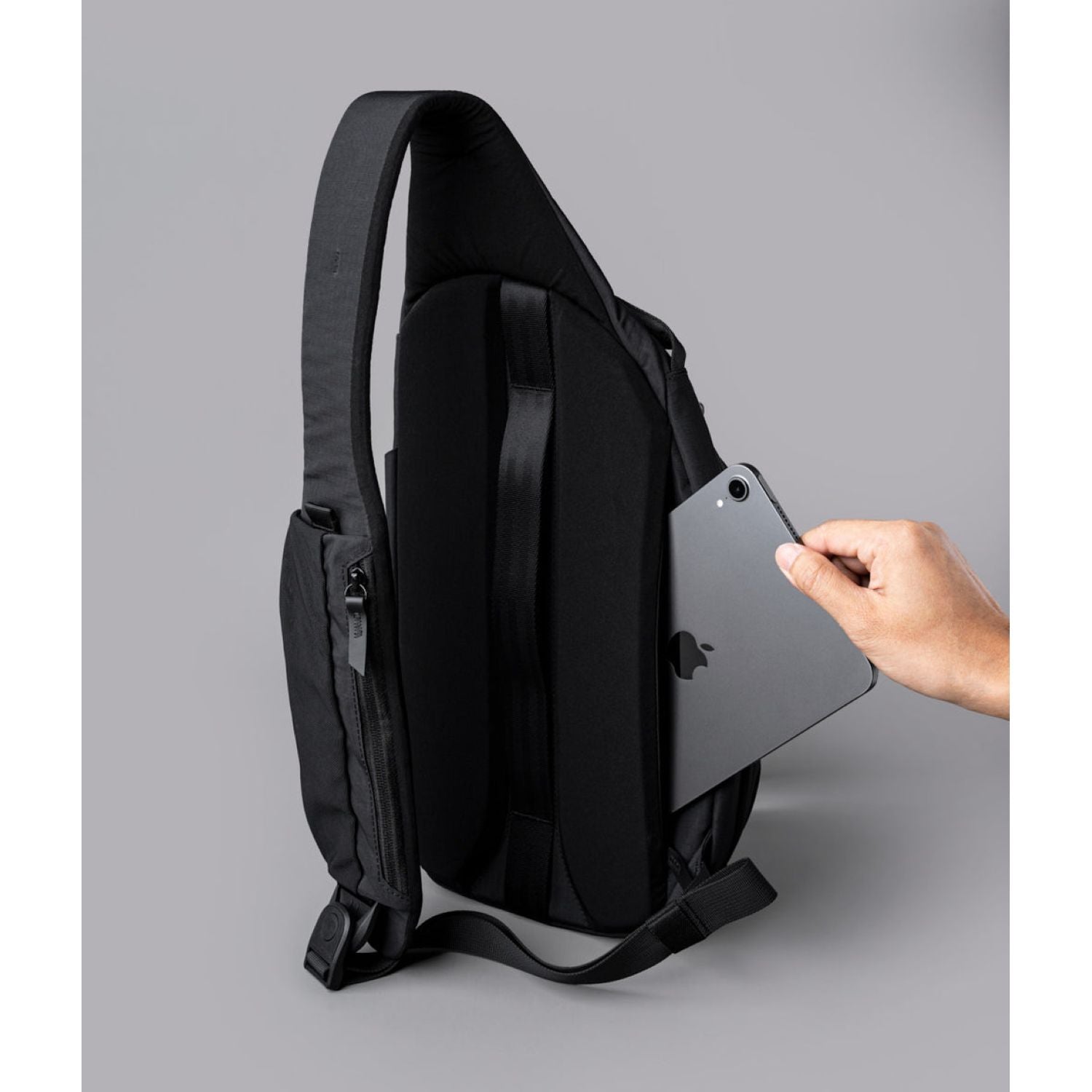 ALPAKA Metro Crossbody Right Shoulder