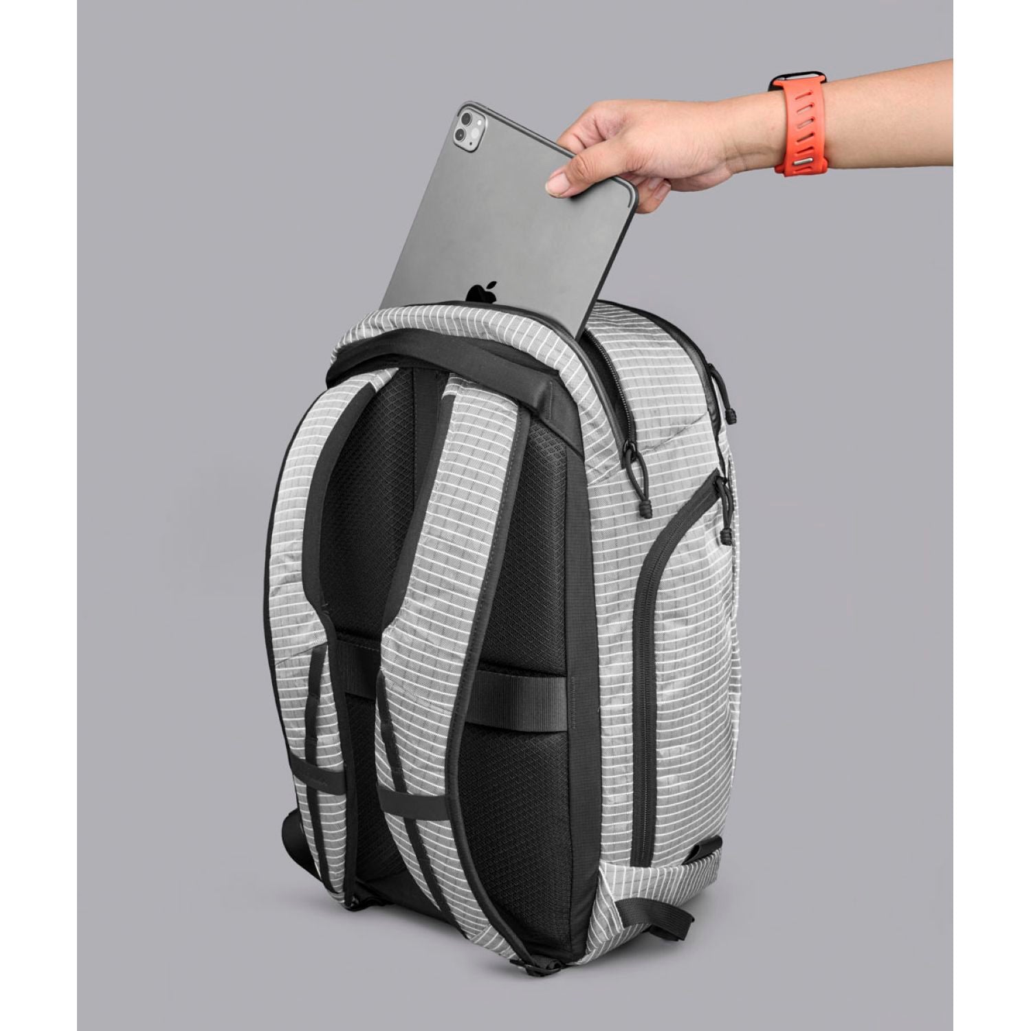 ALPAKA Traverse Backpack 30L