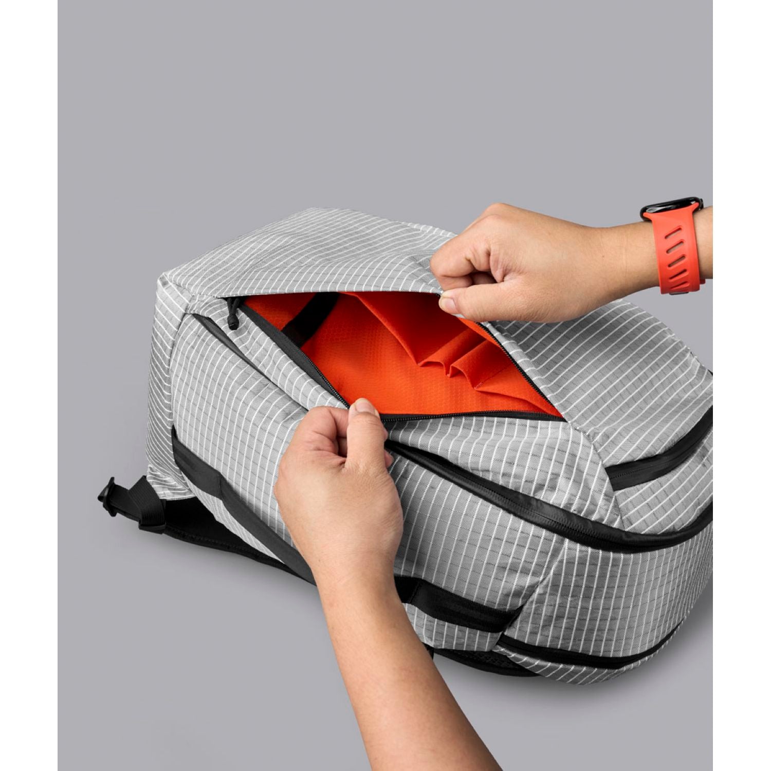ALPAKA Traverse Backpack 30L