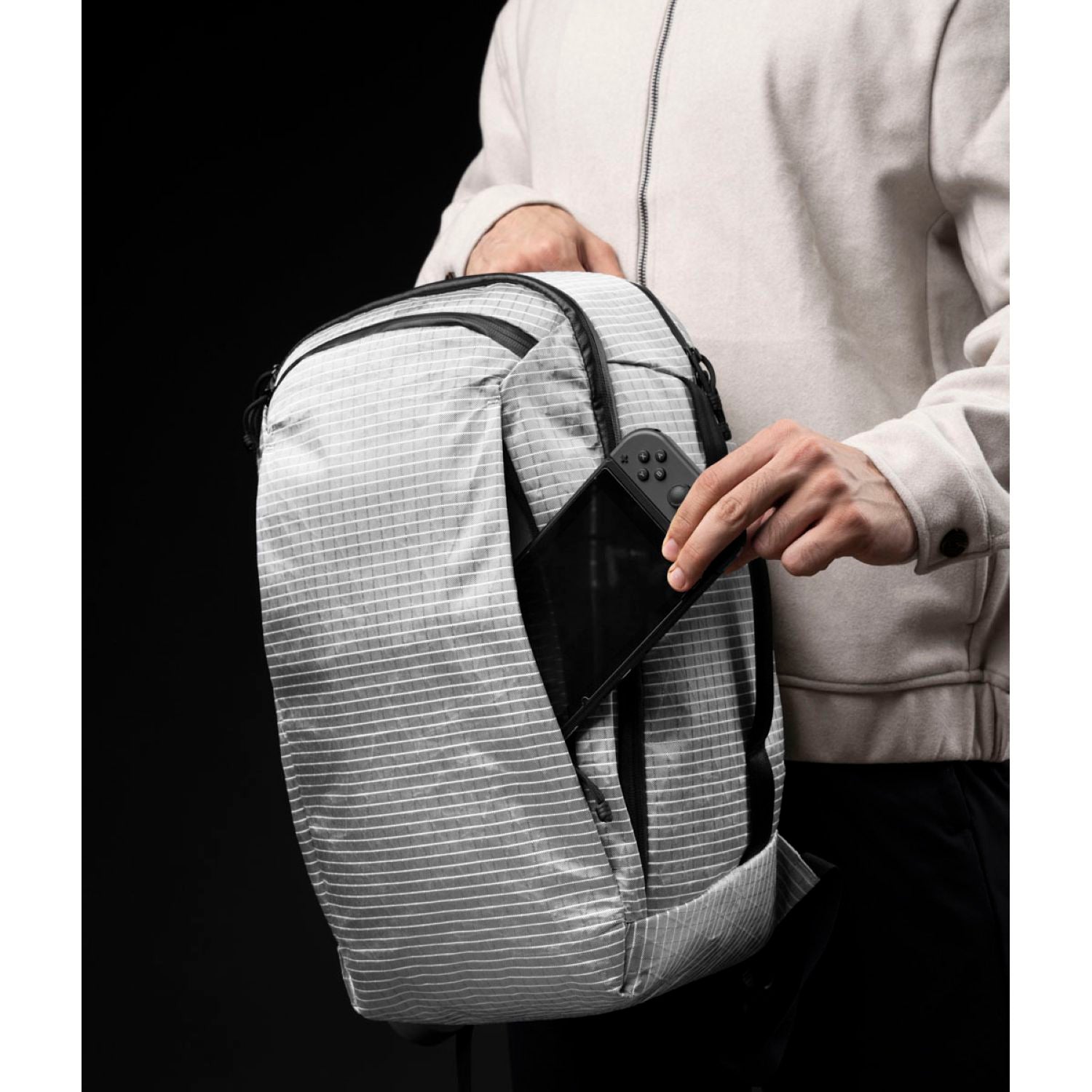 ALPAKA Traverse Backpack 30L