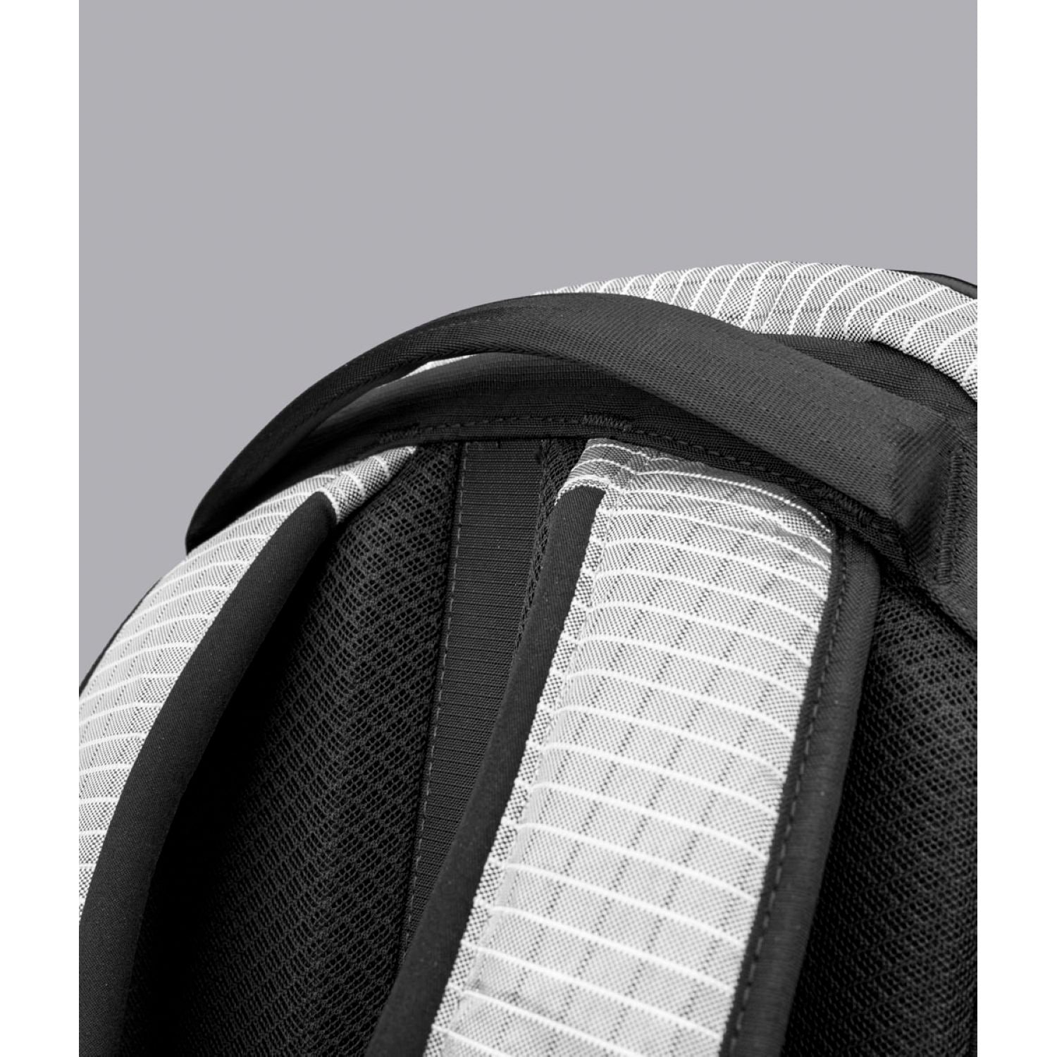 ALPAKA Traverse Backpack 30L