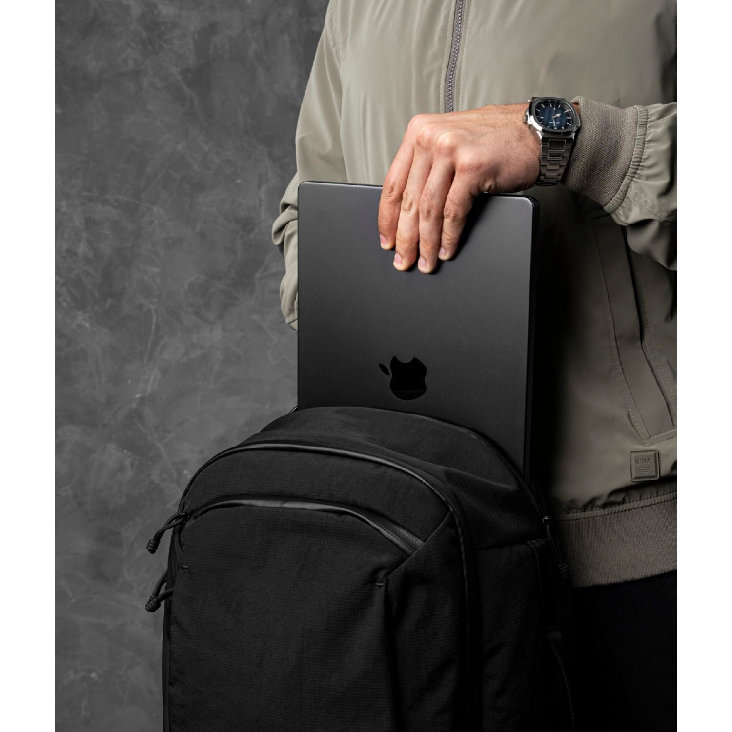 ALPAKA Traverse Backpack 30L