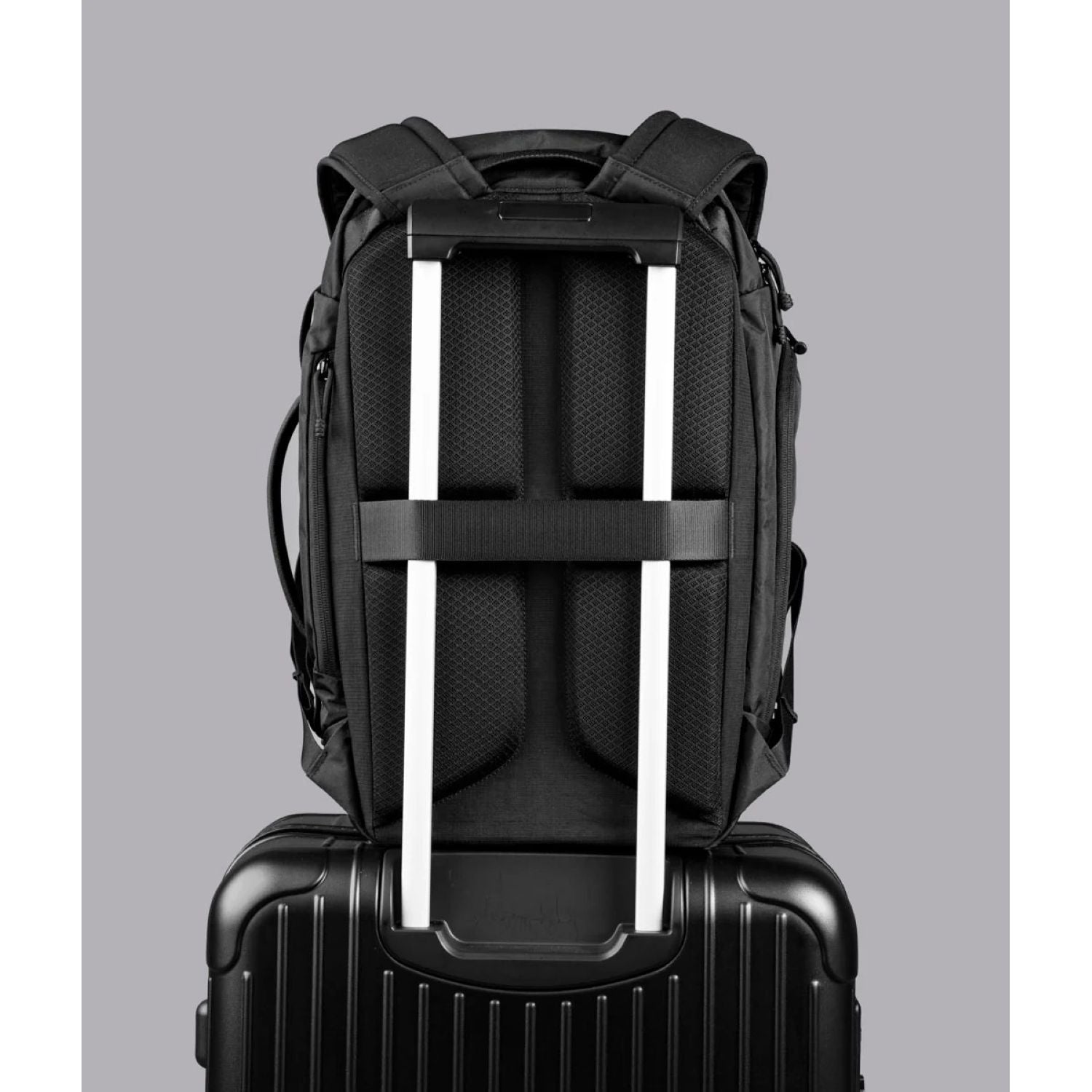 ALPAKA Traverse Backpack 30L