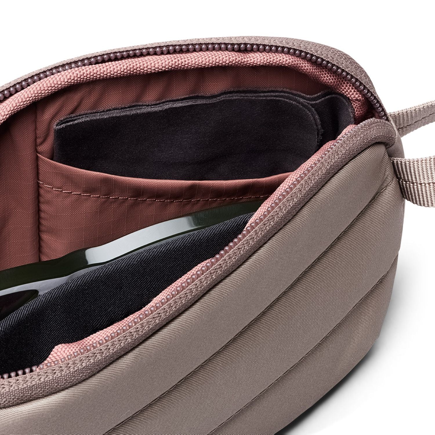 Bellroy Laneway Sunglasses Pocket