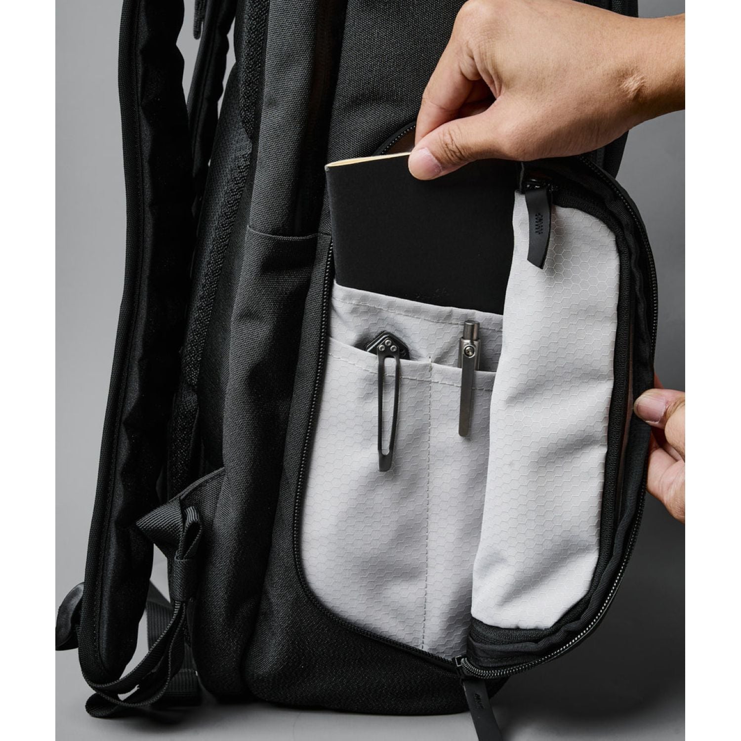 ALPAKA Elements Travel (35L) Axoflux 600D Backpack + Removable Waist Strap