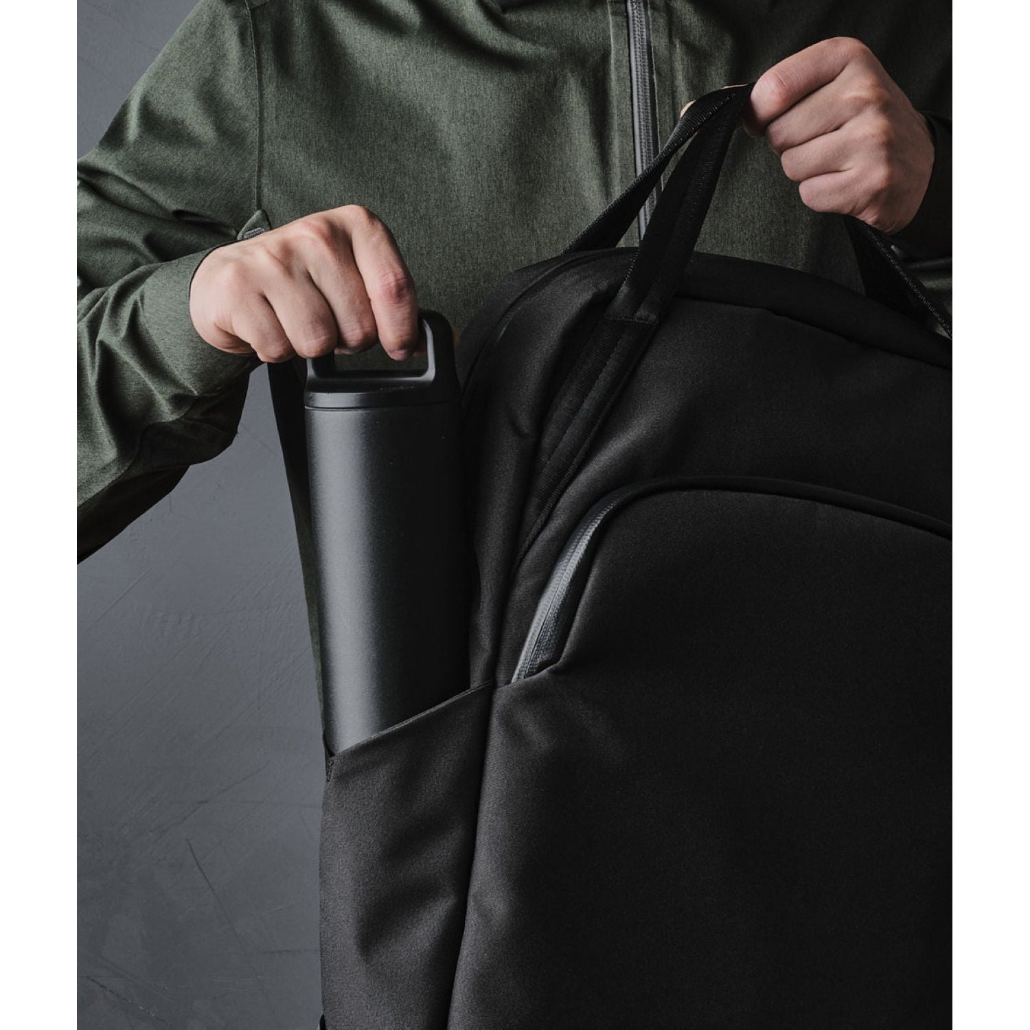 ALPAKA Bravo Tote Pack