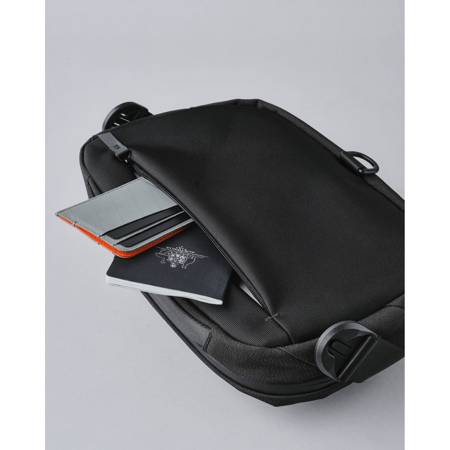 ALPAKA Go Sling Nano