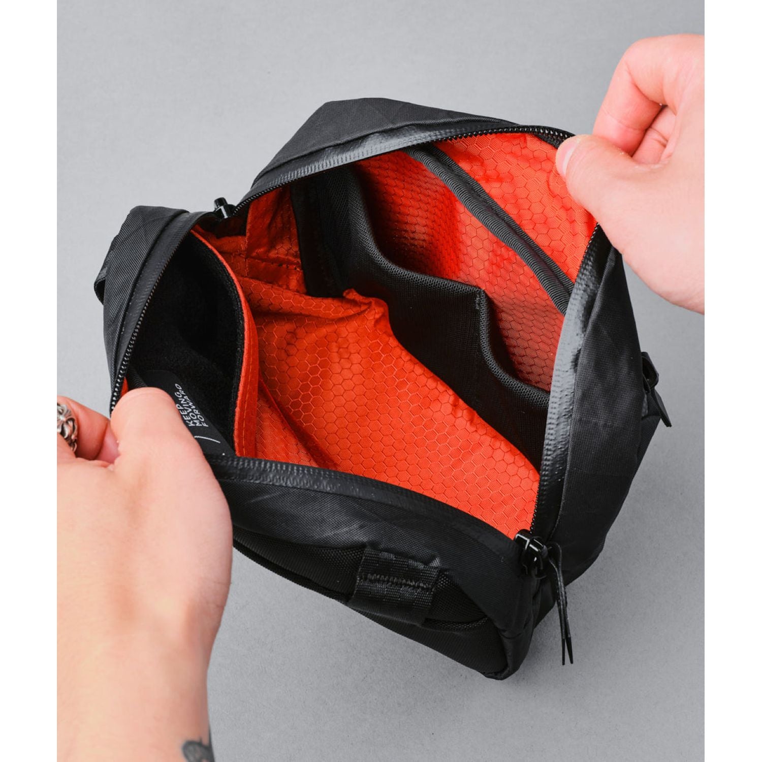 ALPAKA Go Sling Nano