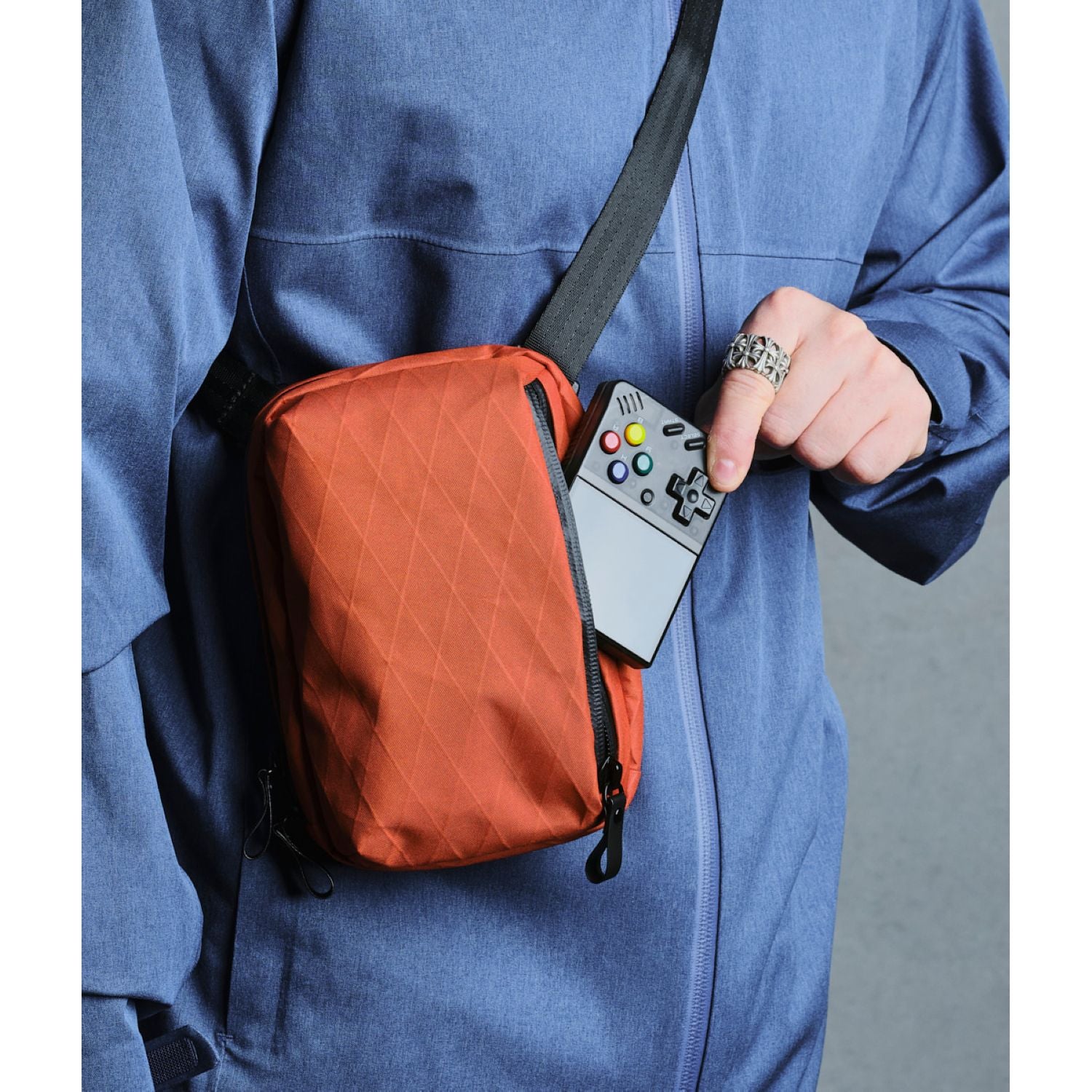 ALPAKA Metro Sling (X-Pac)