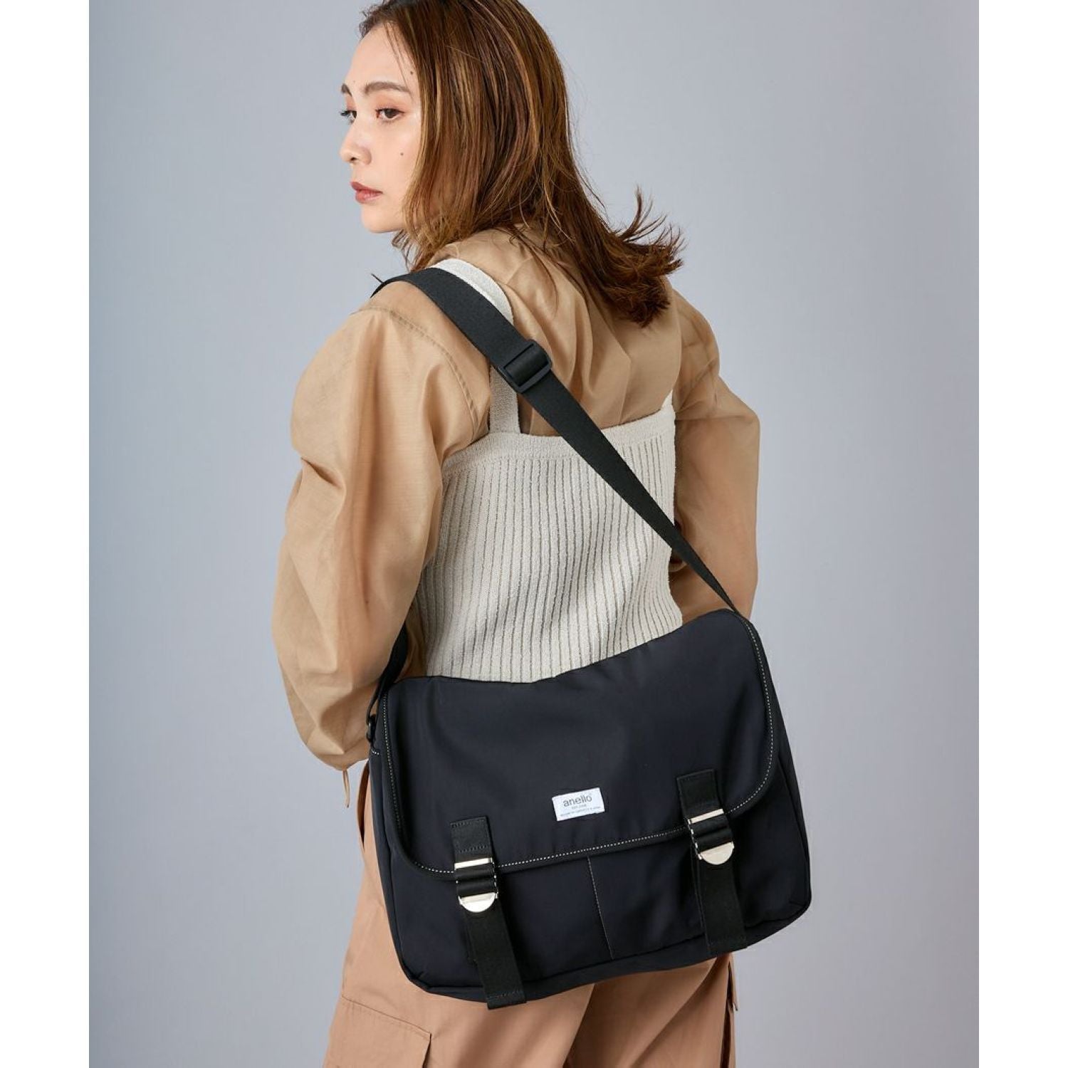 Anello Town Messenger Bag