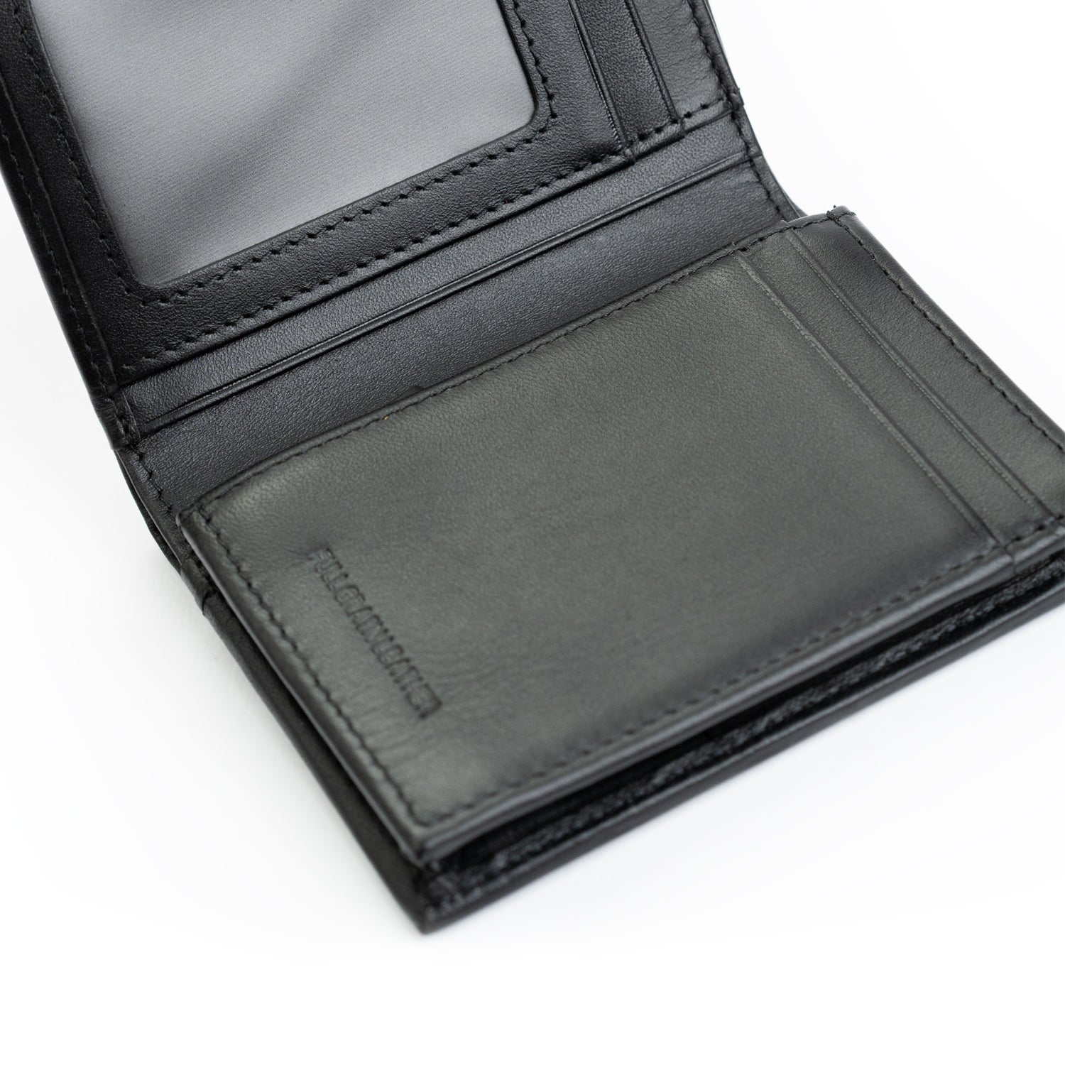 Crossing Sydney Short Leather Wallet With Coin Pouch (SA)