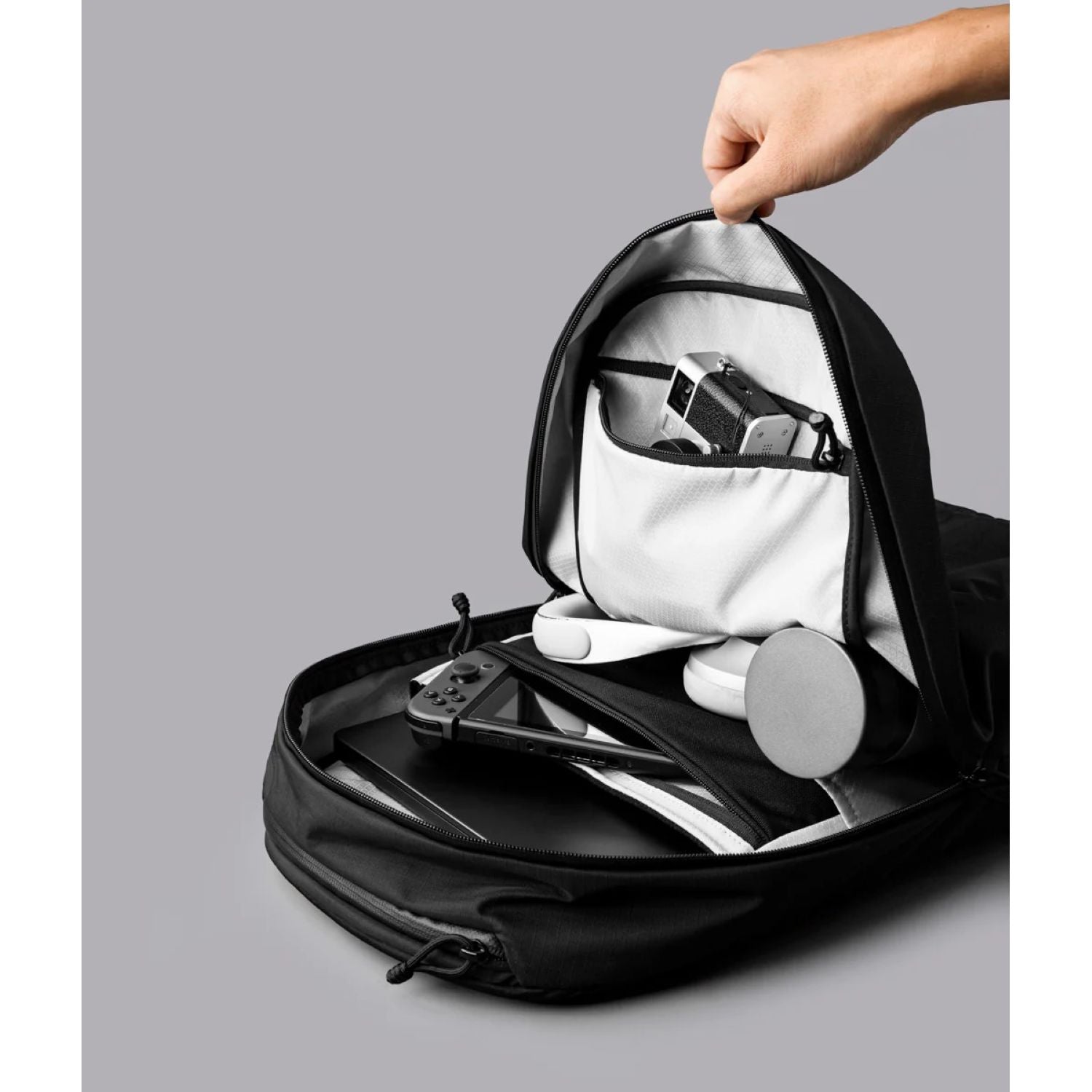 ALPAKA Aero Backpack Lite Axoflux 210D 16L