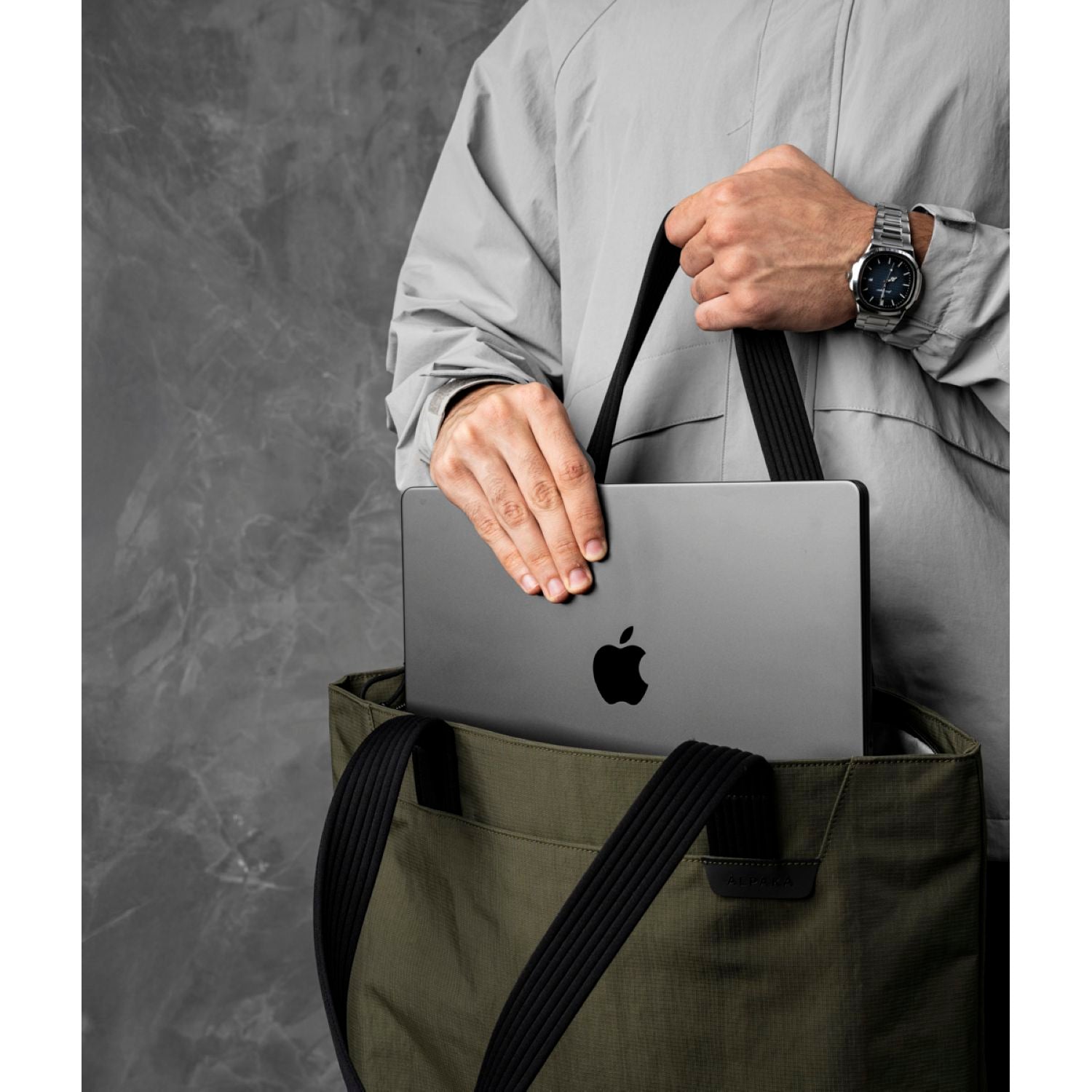 ALPAKA Flight Tote Bag (L)