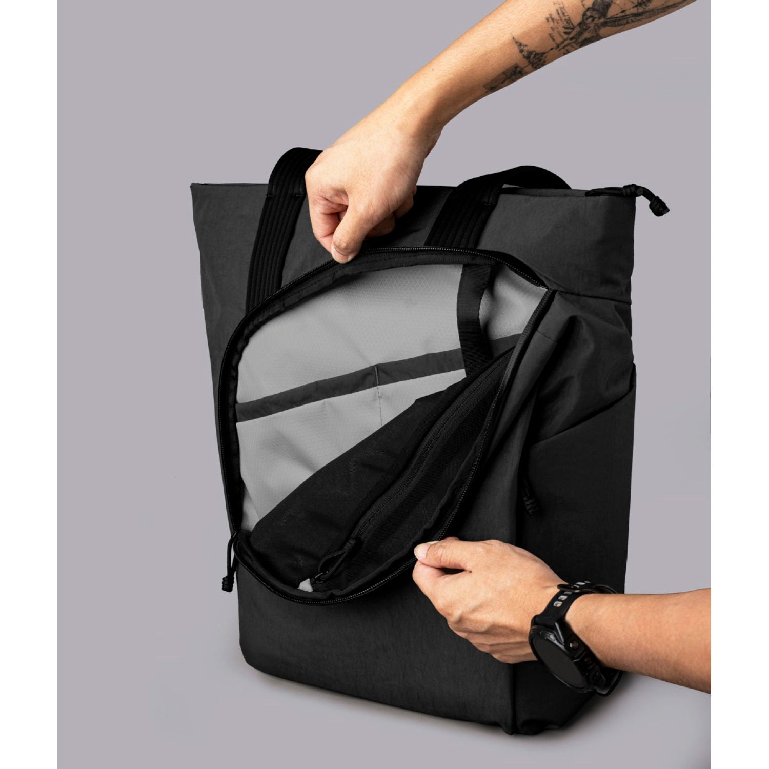 ALPAKA Flow Tote Pack