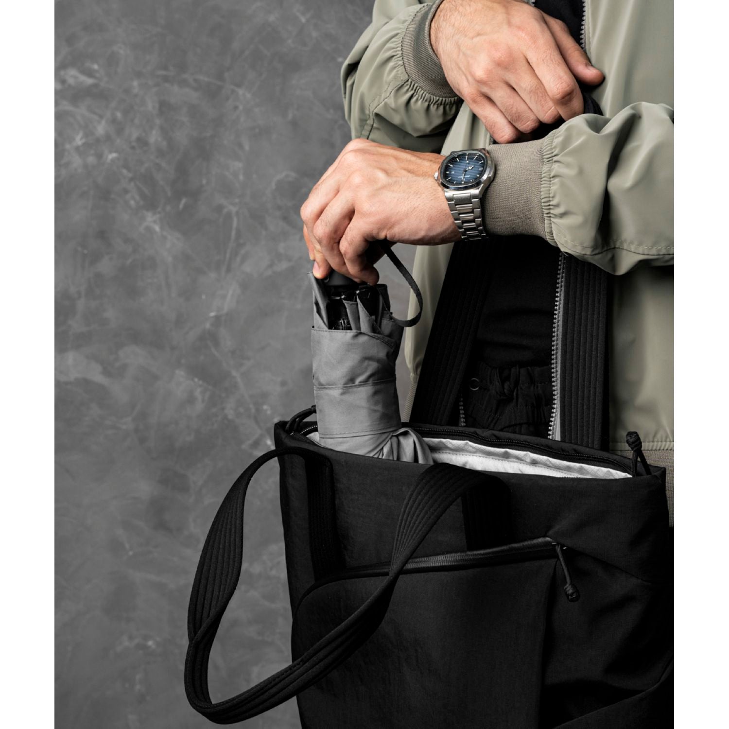 ALPAKA Flow Tote Pack