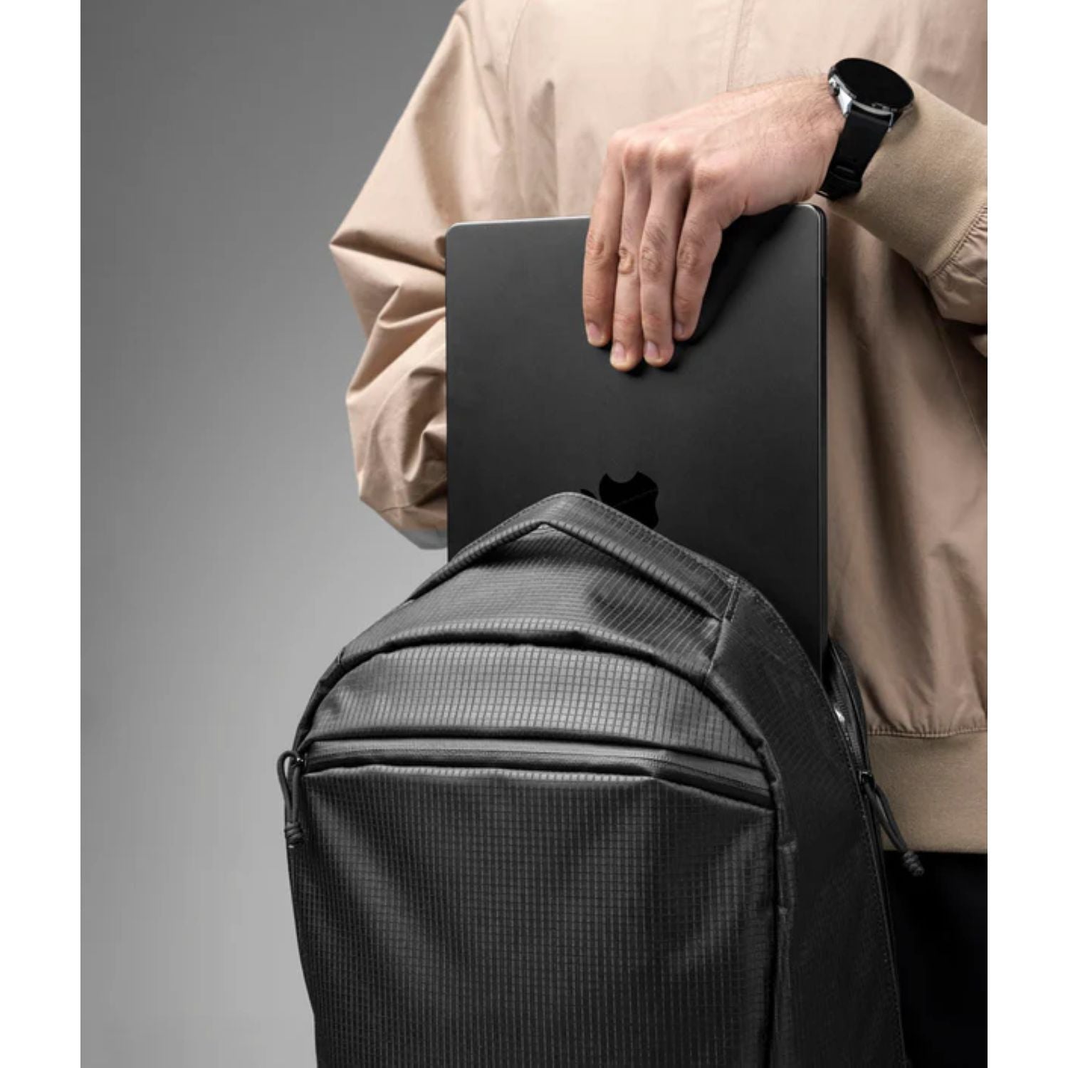 ALPAKA Momentum Backpack