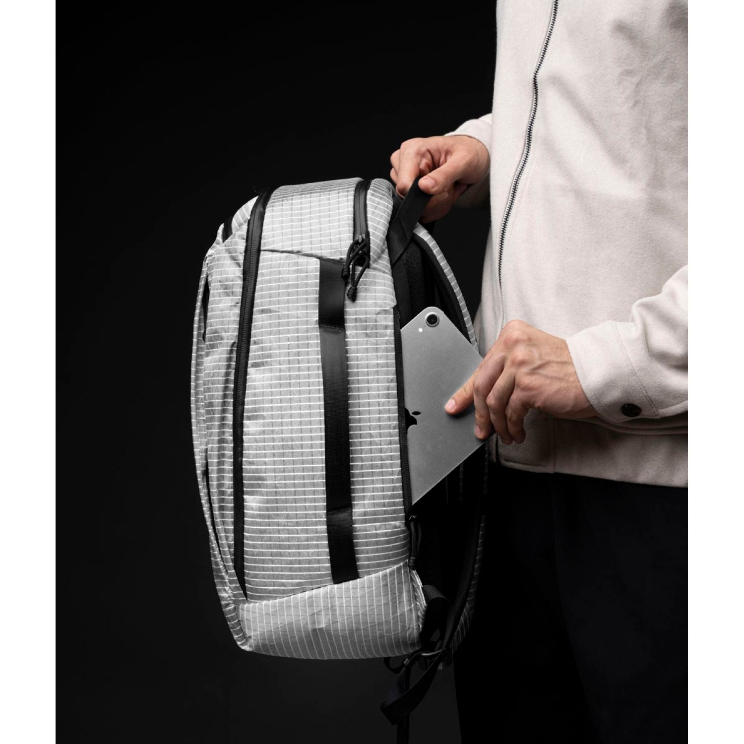 ALPAKA Traverse Backpack 30L