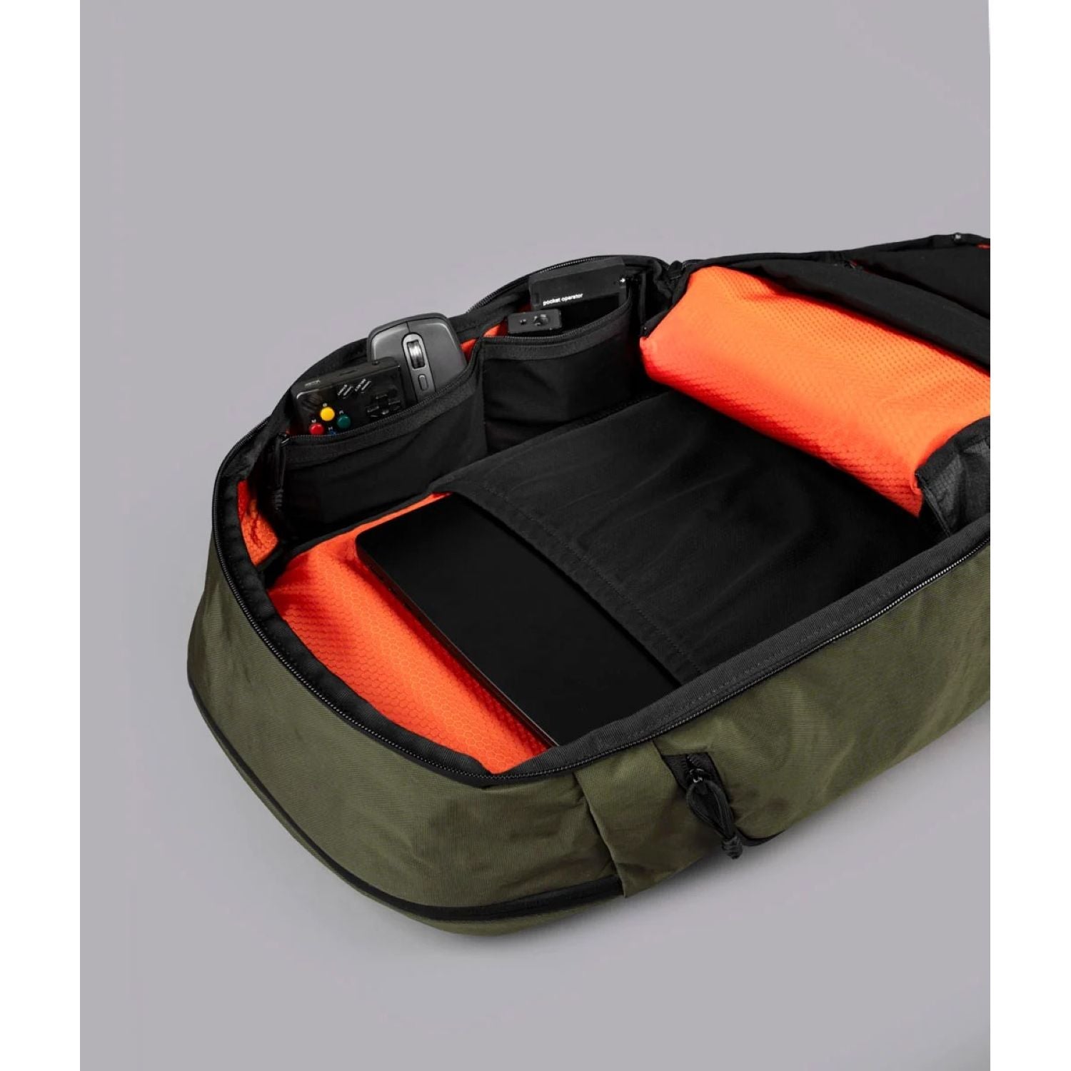 ALPAKA Traverse Backpack 30L