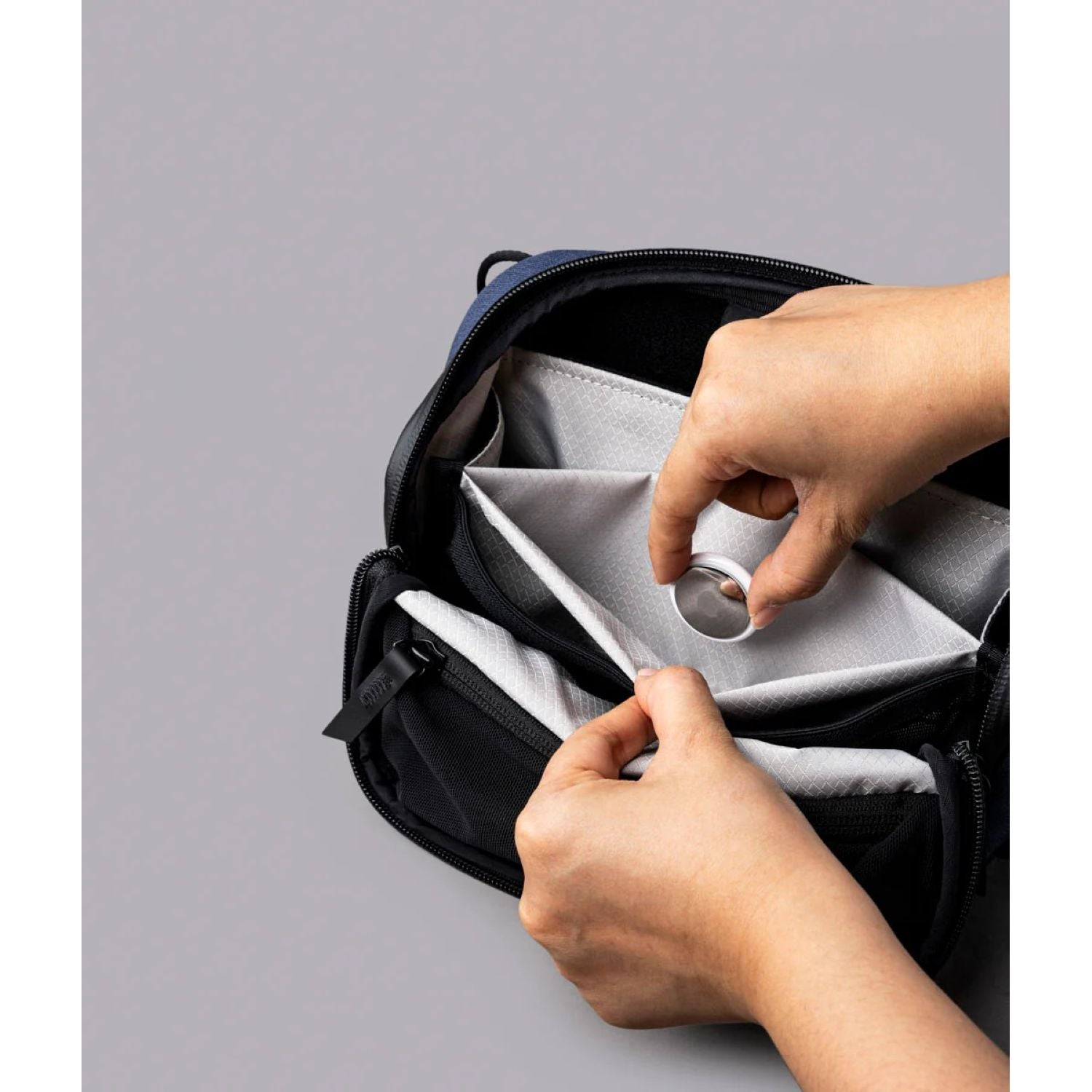 ALPAKA Vertex Pouch Mini 2L