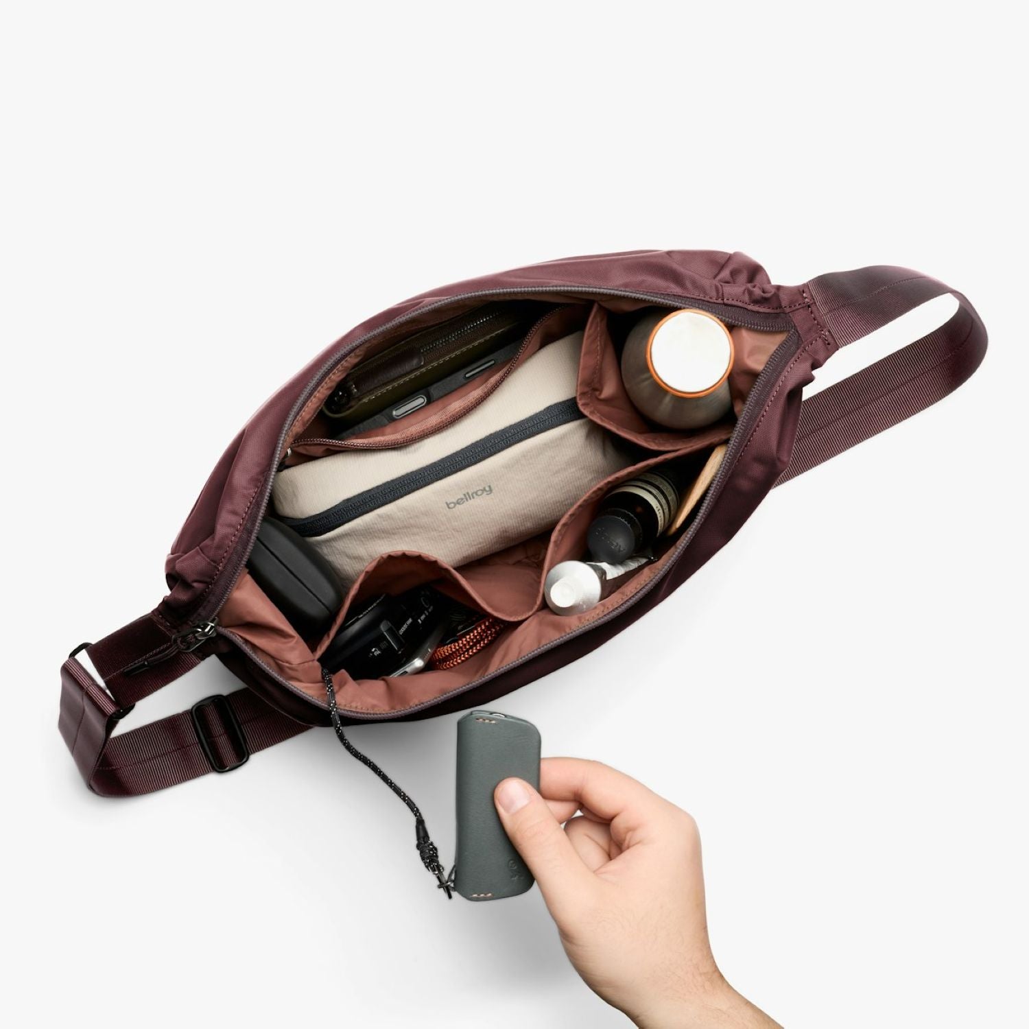 Bellroy Laneway Crescent Bag 7L
