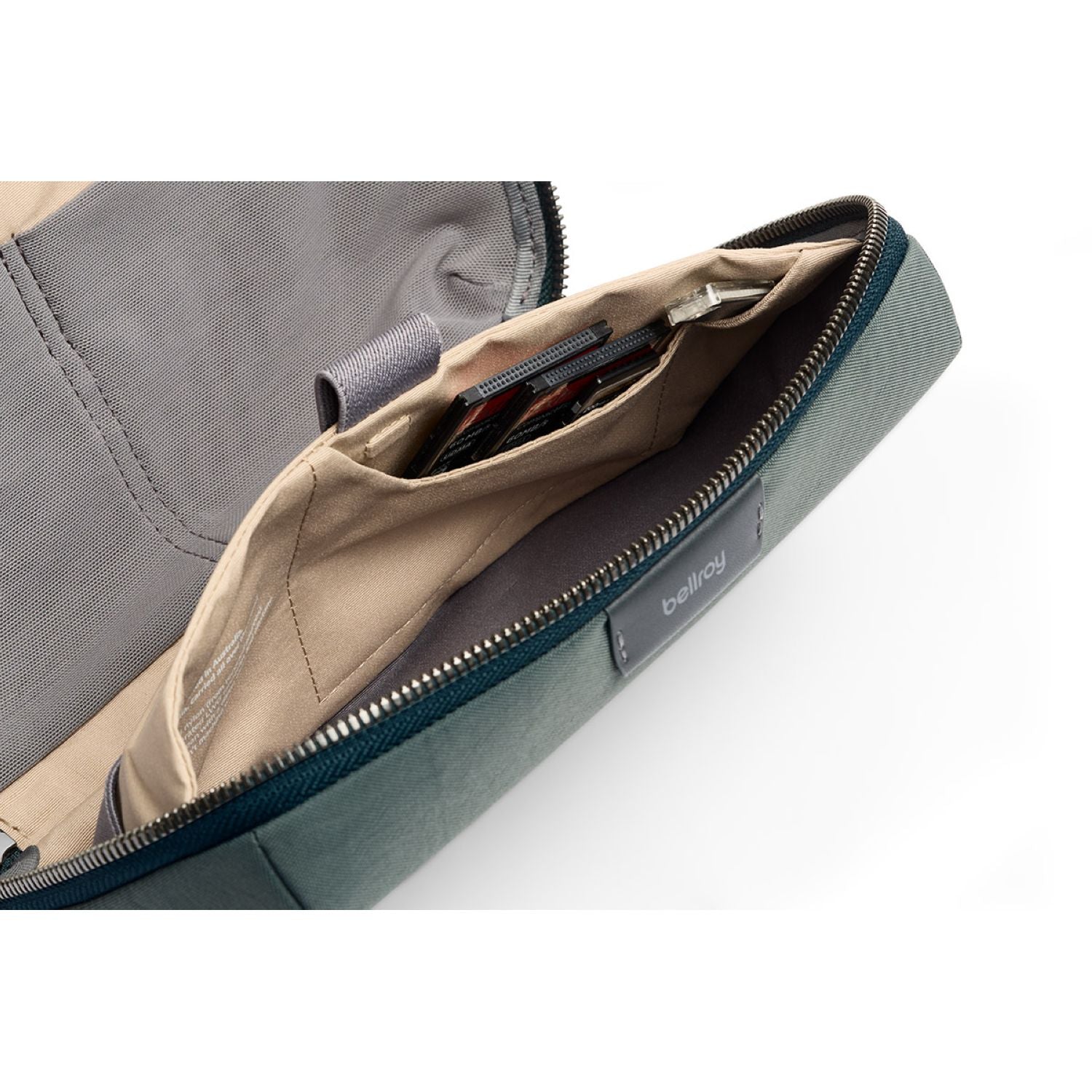 Bellroy Tech Kit