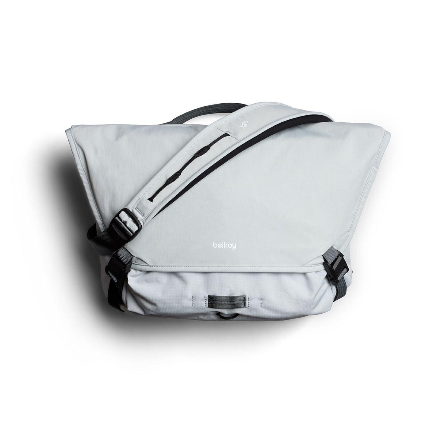 Bellroy Venture Messenger 16"